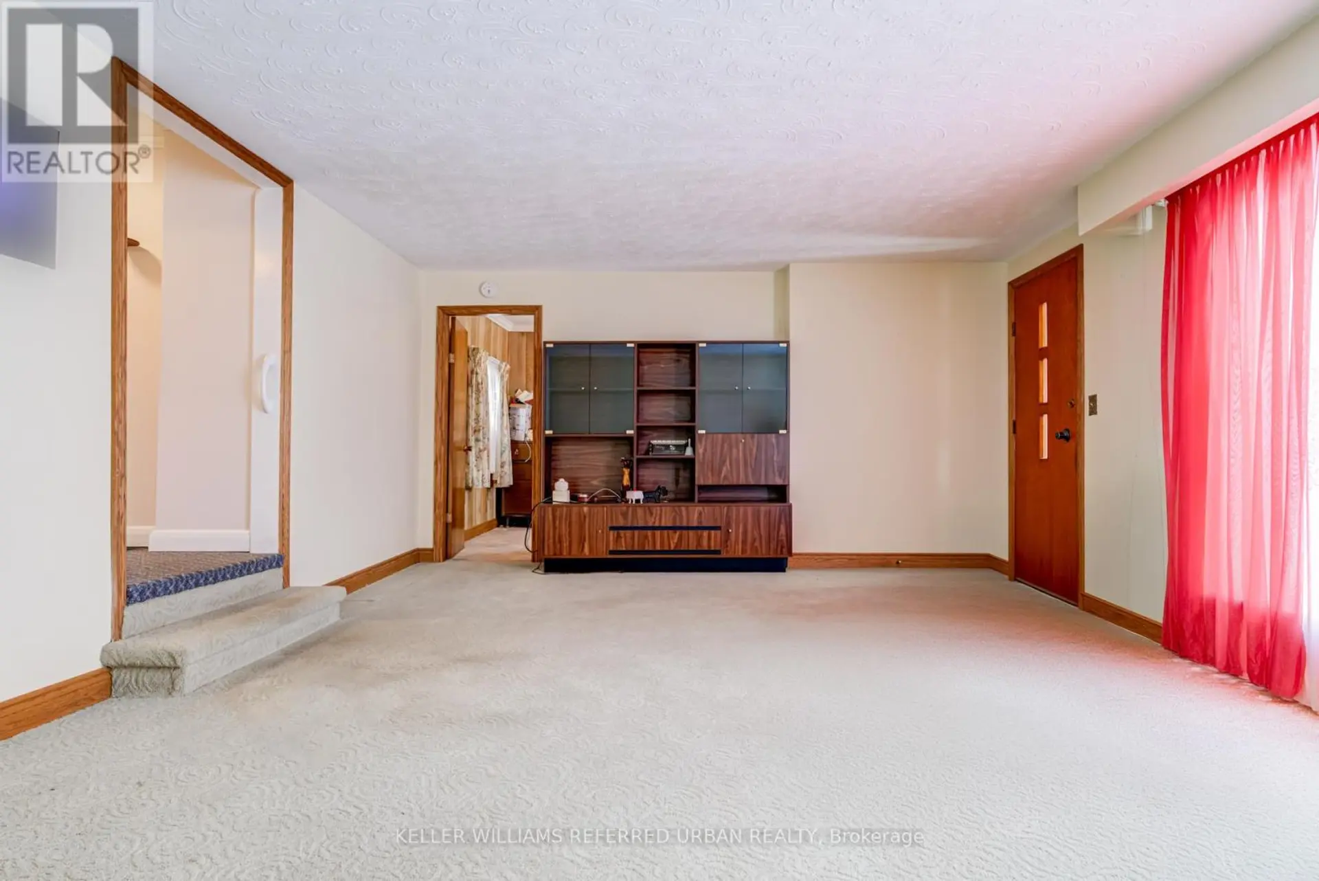 1300 MEREDITH AVENUE - Image 8