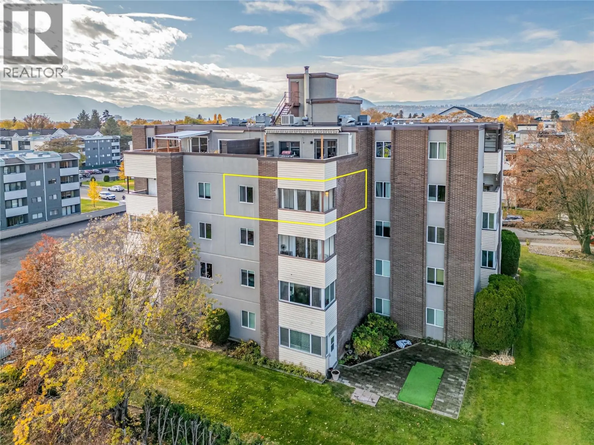 Property at #407 1915 Pacific Court, Kelowna, BC