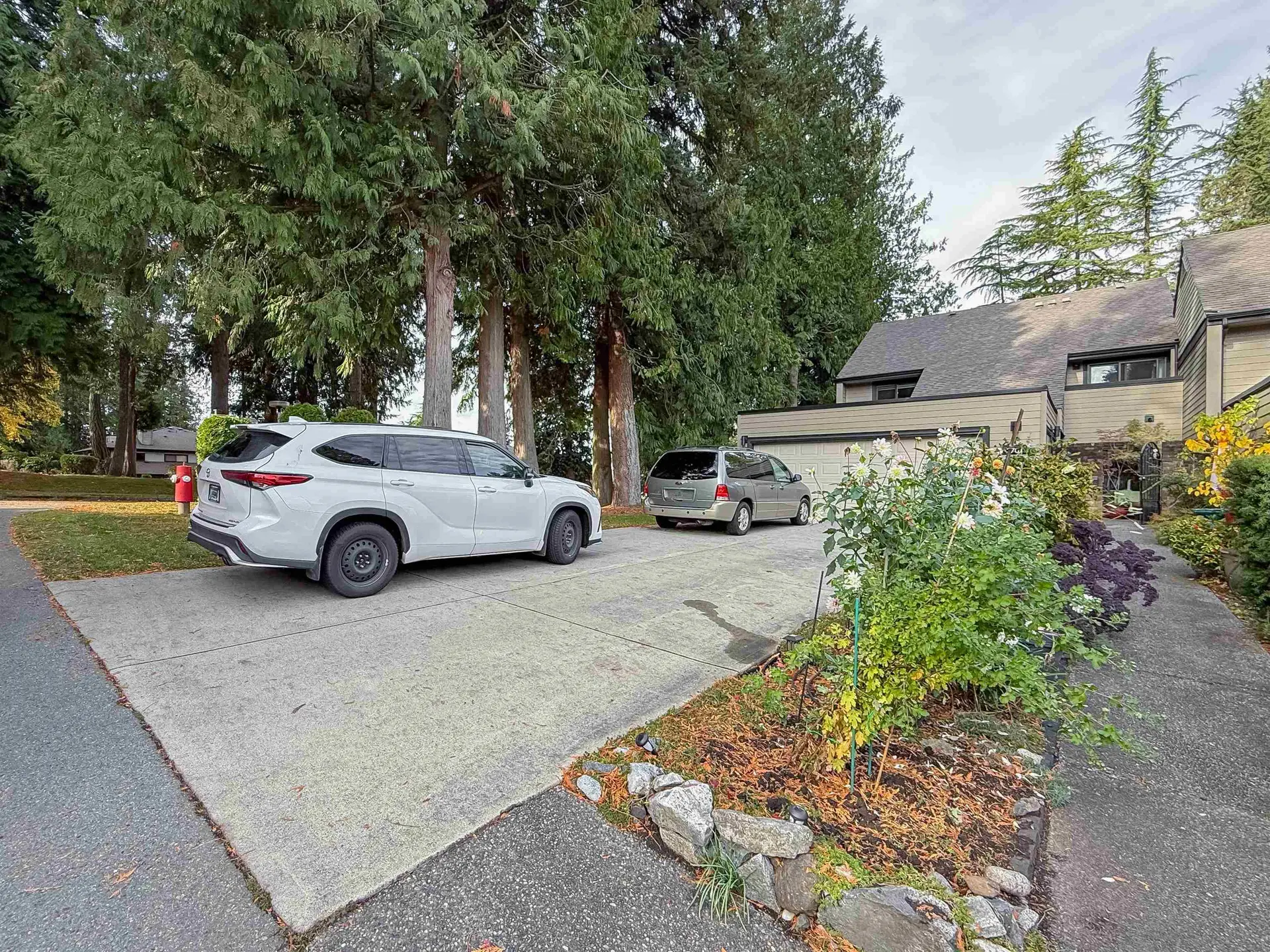 Property at 3701 Nico Wynd Drive, Surrey, BC