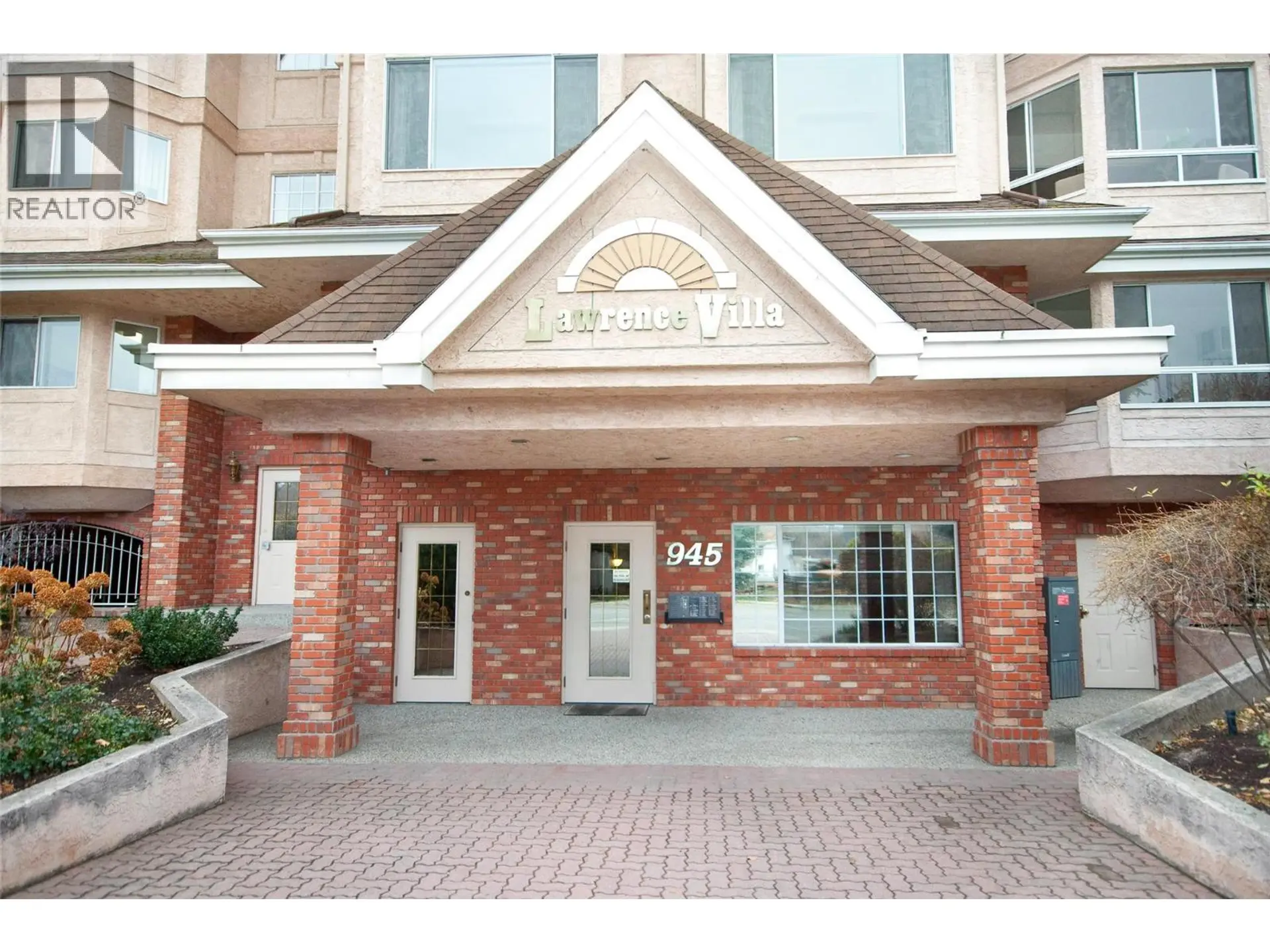 Property at #307 945 Lawrence Avenue, Kelowna, BC