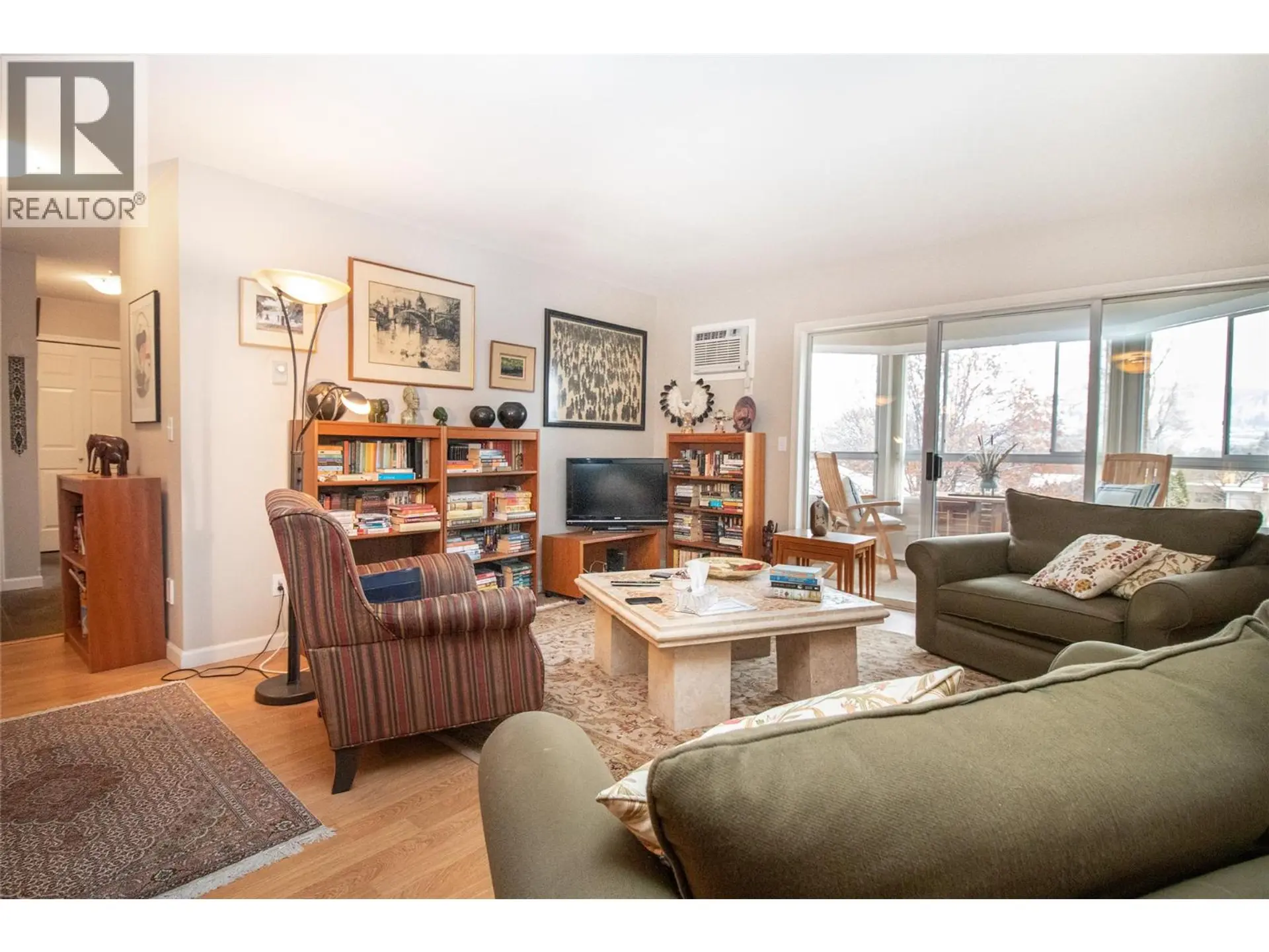#307 945 Lawrence Avenue - Image 2