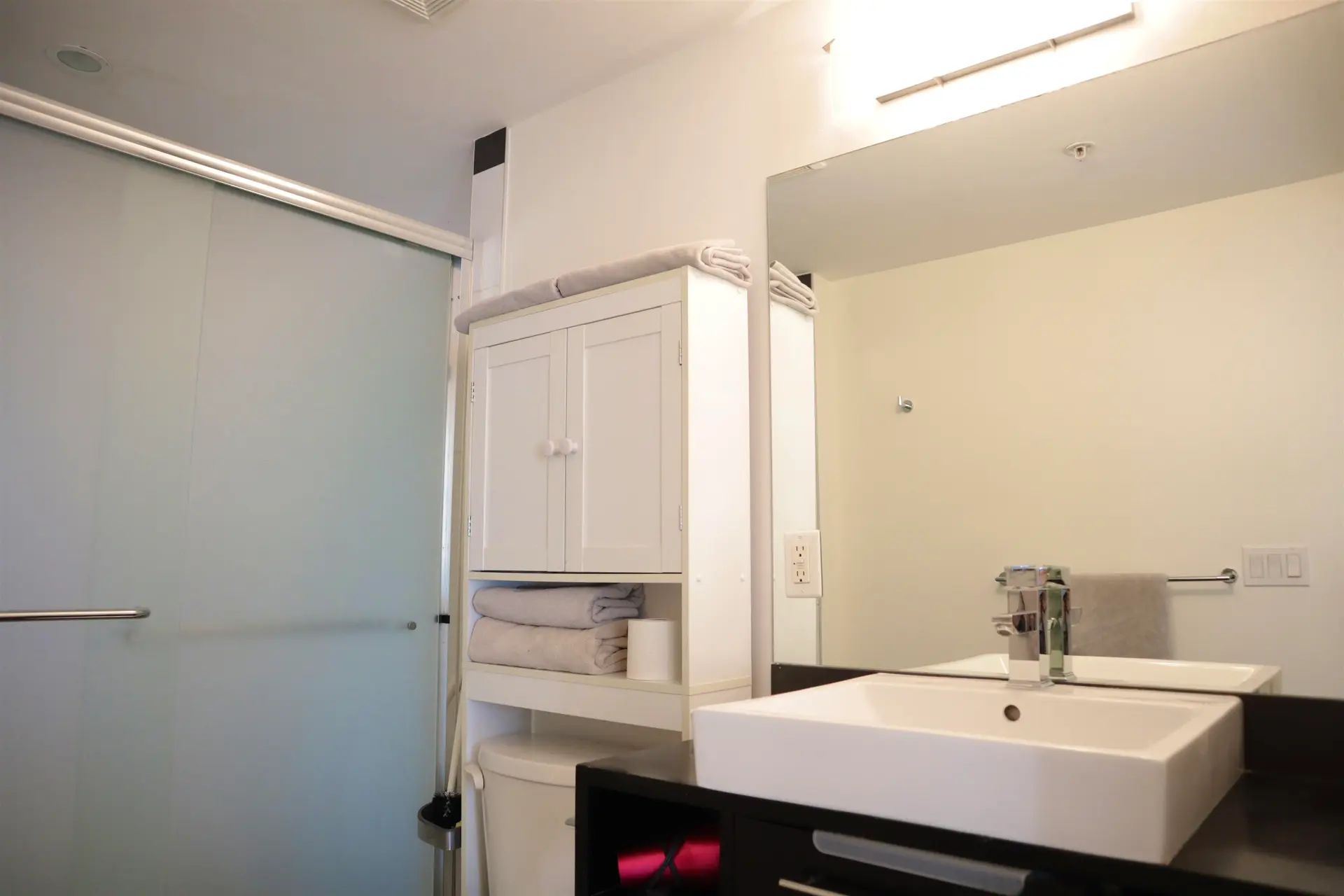 #2906 689 Abbott Street - Image 14