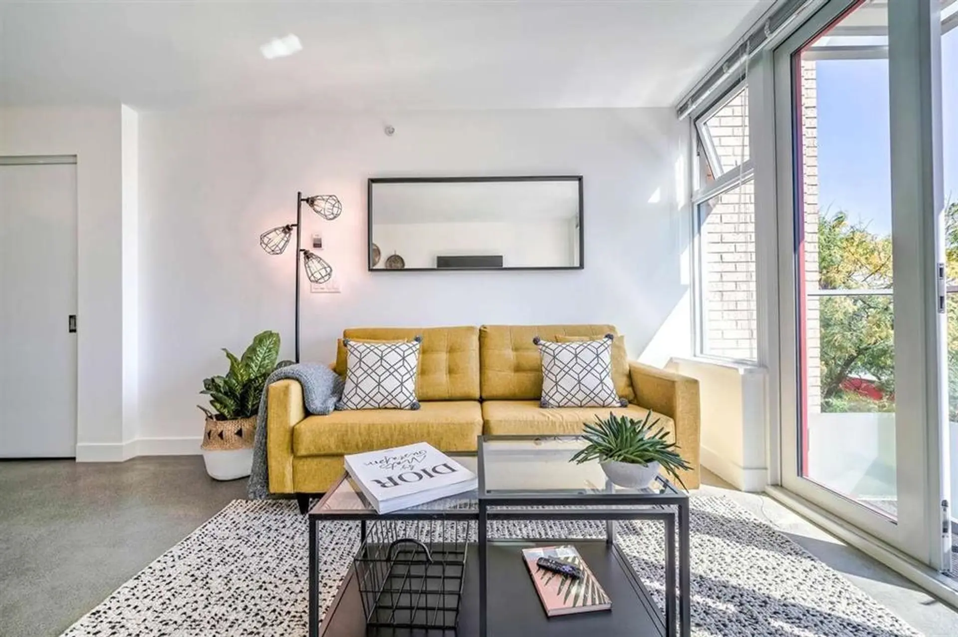 #404 231 E Pender Street - Image 8