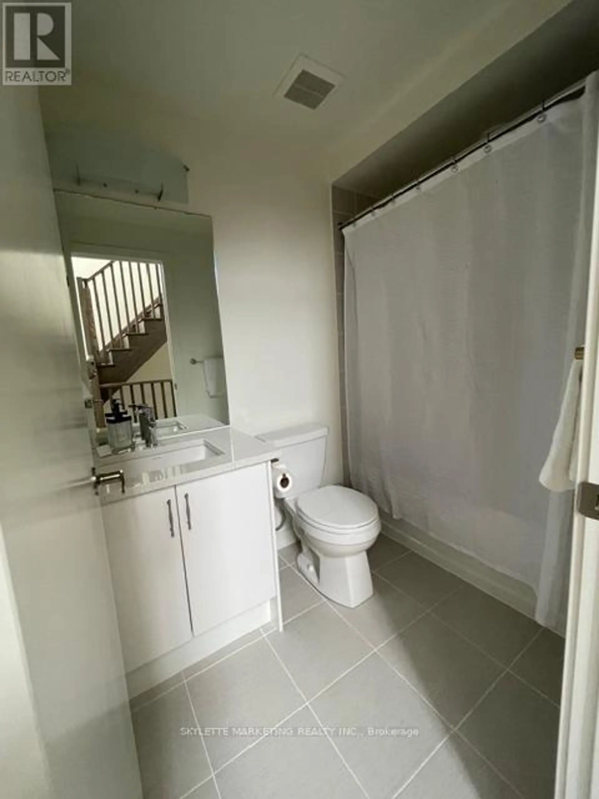 #67 370B RED MAPLE ROAD - Image 17