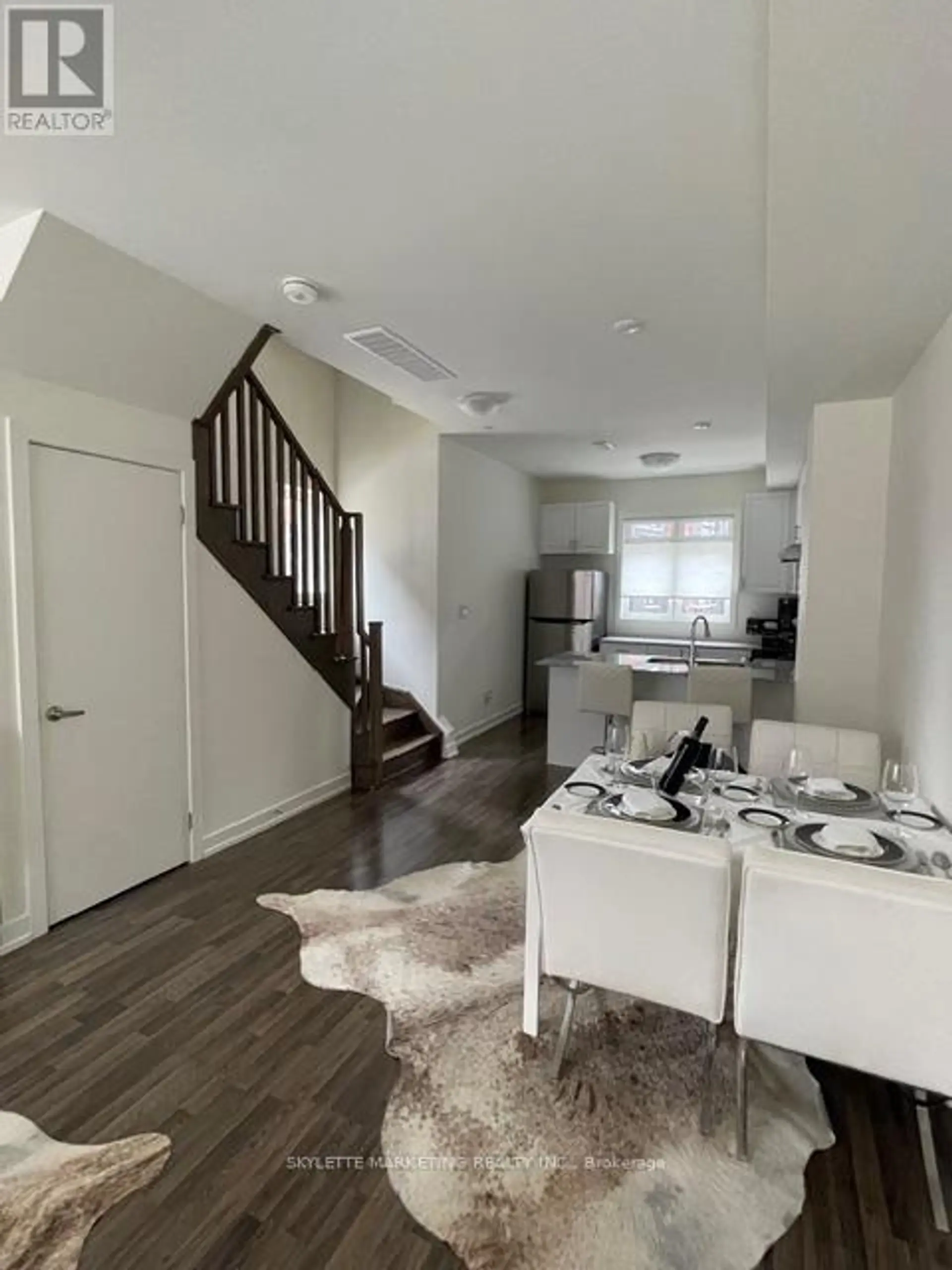 #67 370B RED MAPLE ROAD - Image 5