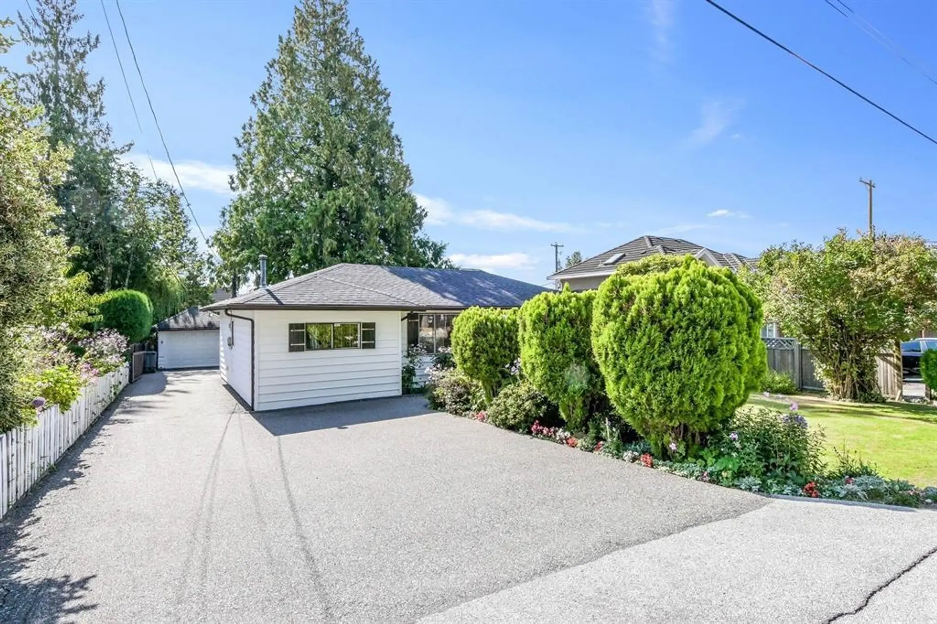 14022 92 Avenue - Image 2