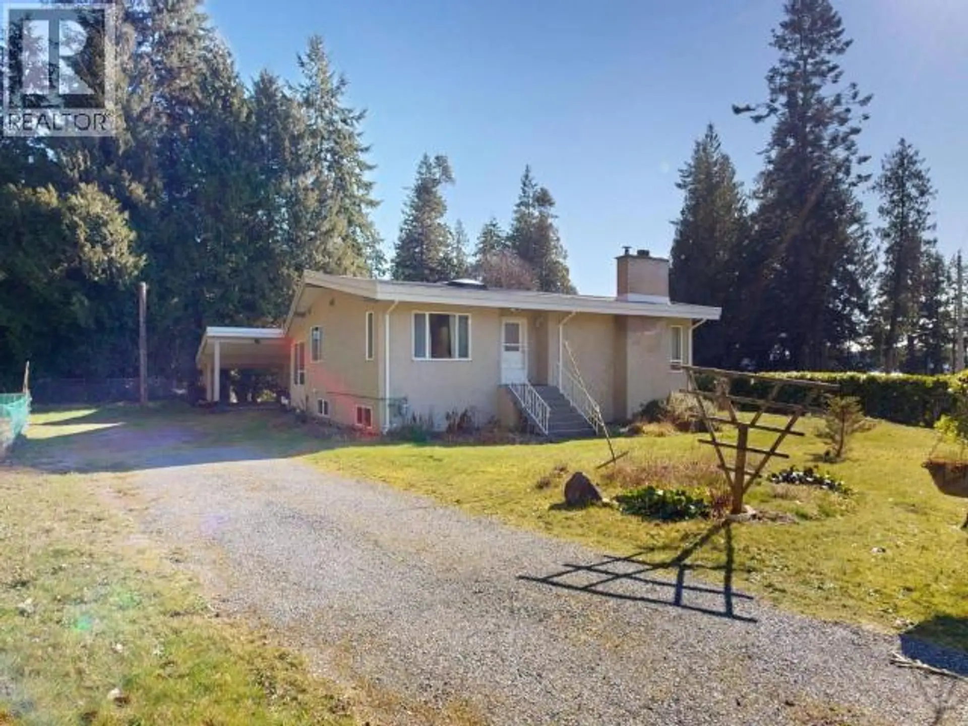 Property at 3004 PEBBLE BEACH ROAD, Powell River, BC