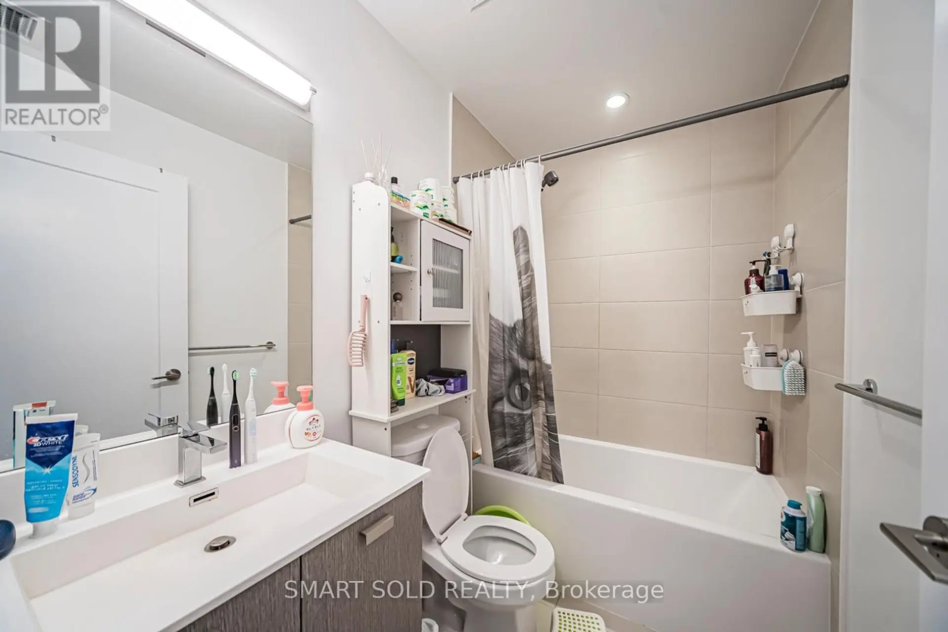 #2918 275 VILLAGE GREEN SQUARE - Image 15