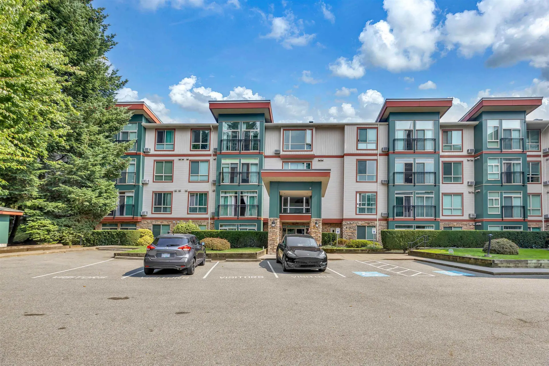 Property at #312 33485 South Fraser Way, Abbotsford, BC