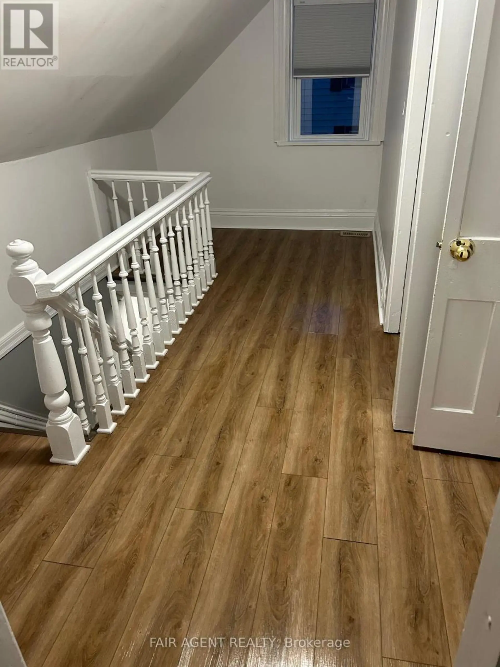 81 BANK STREET S - Image 10