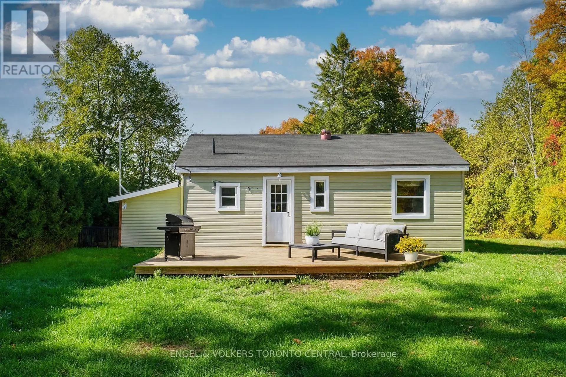 2165 TOWN LINE - Image 16