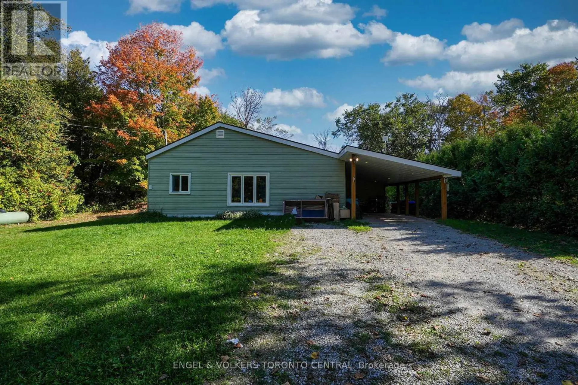 2165 TOWN LINE - Image 3
