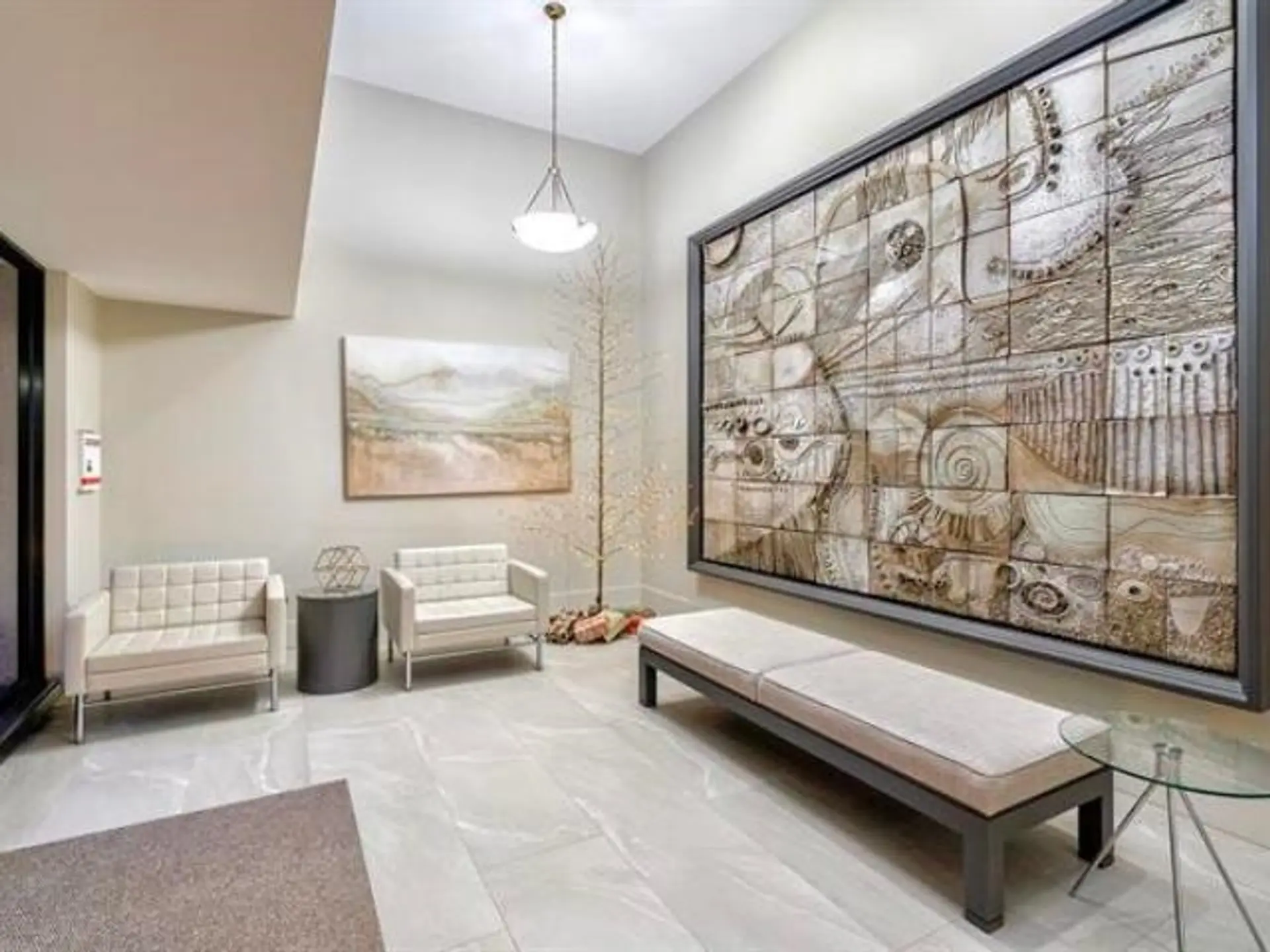 #1401 2240 Bellevue Avenue - Image 5
