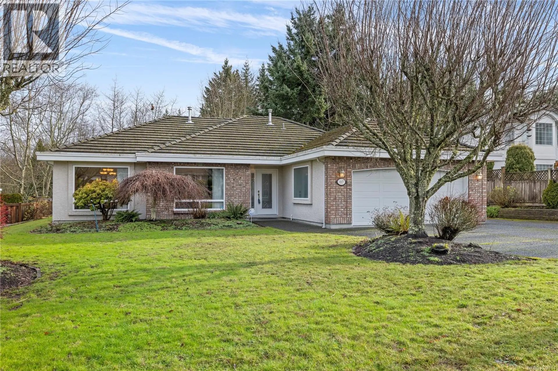 Property at 117 Denman Dr, Qualicum Beach, BC