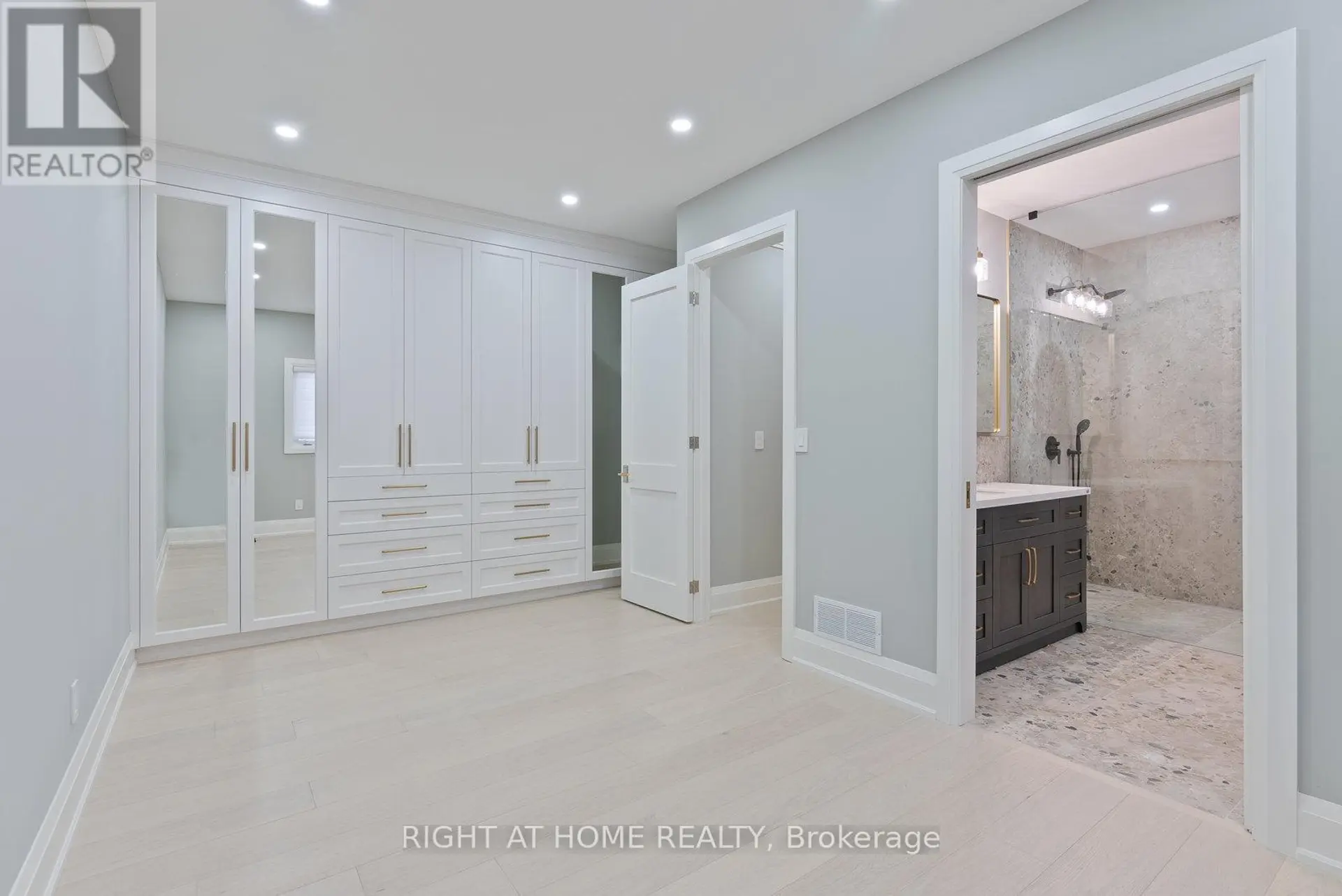 10 RIVERWOOD TERRACE - Image 4