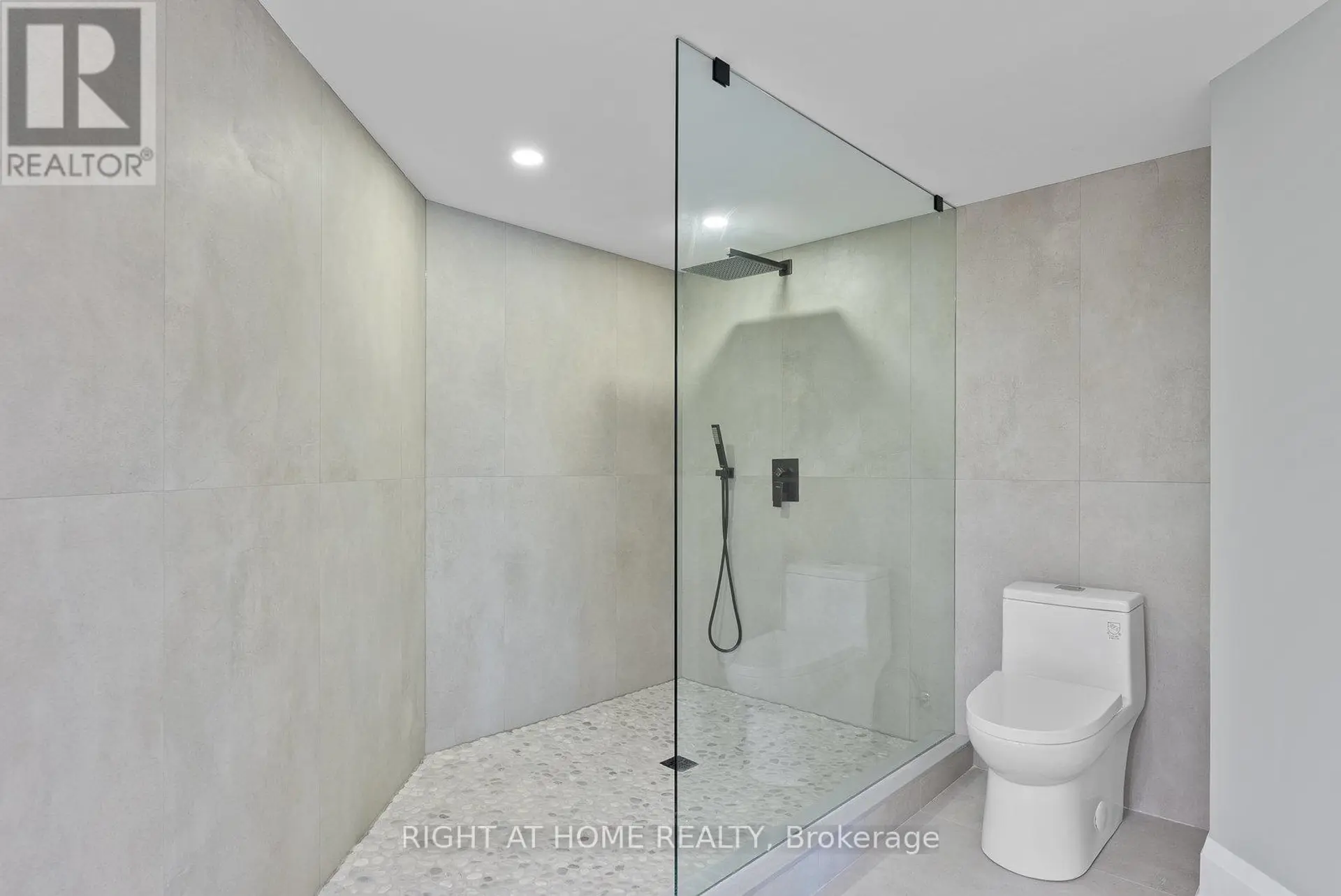 10 RIVERWOOD TERRACE - Image 6