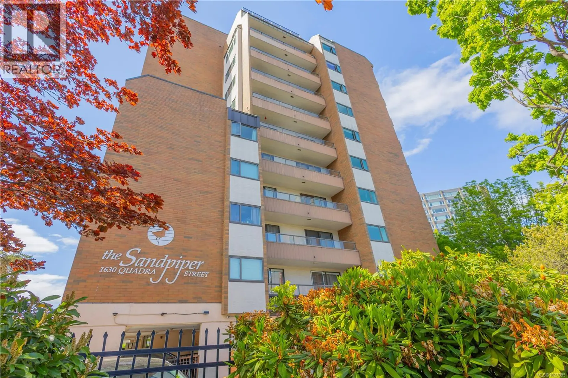 Property at #1004 1630 Quadra St, Victoria, BC
