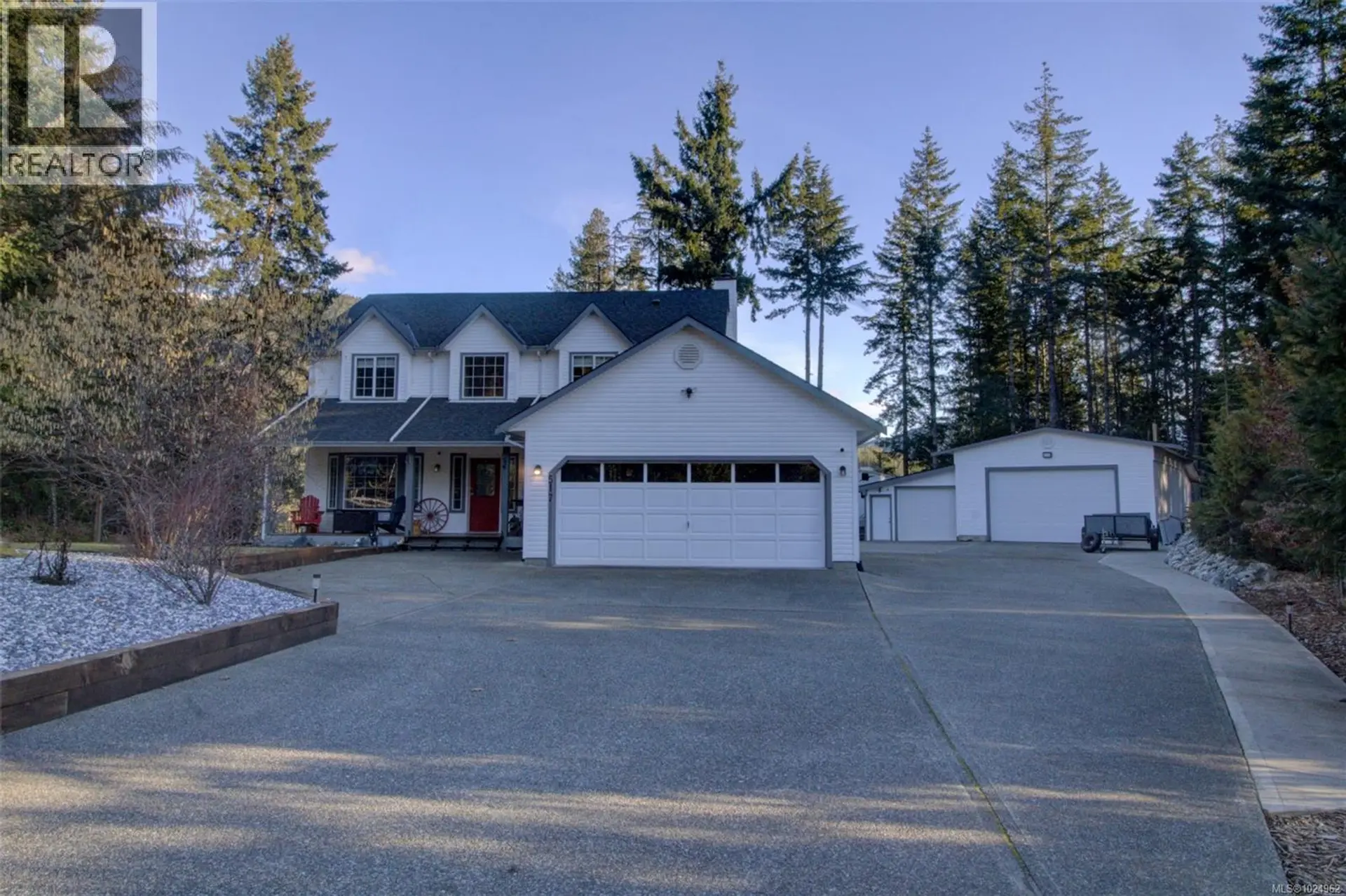 Property at 517 Burman Crt, Gold River, BC