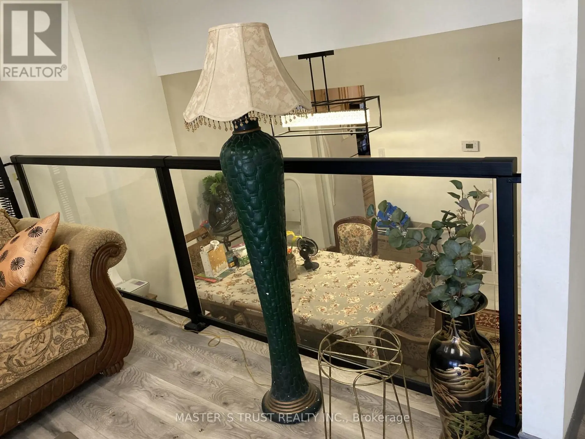 ##6 374 DRIFTWOOD AVENUE - Image 3