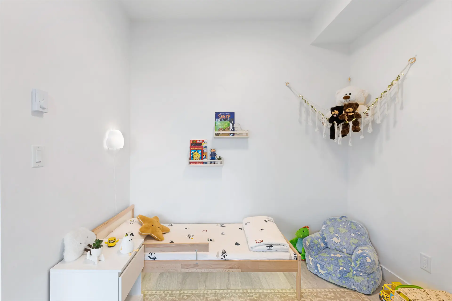 #406 32828 Landeau Place - Image 12