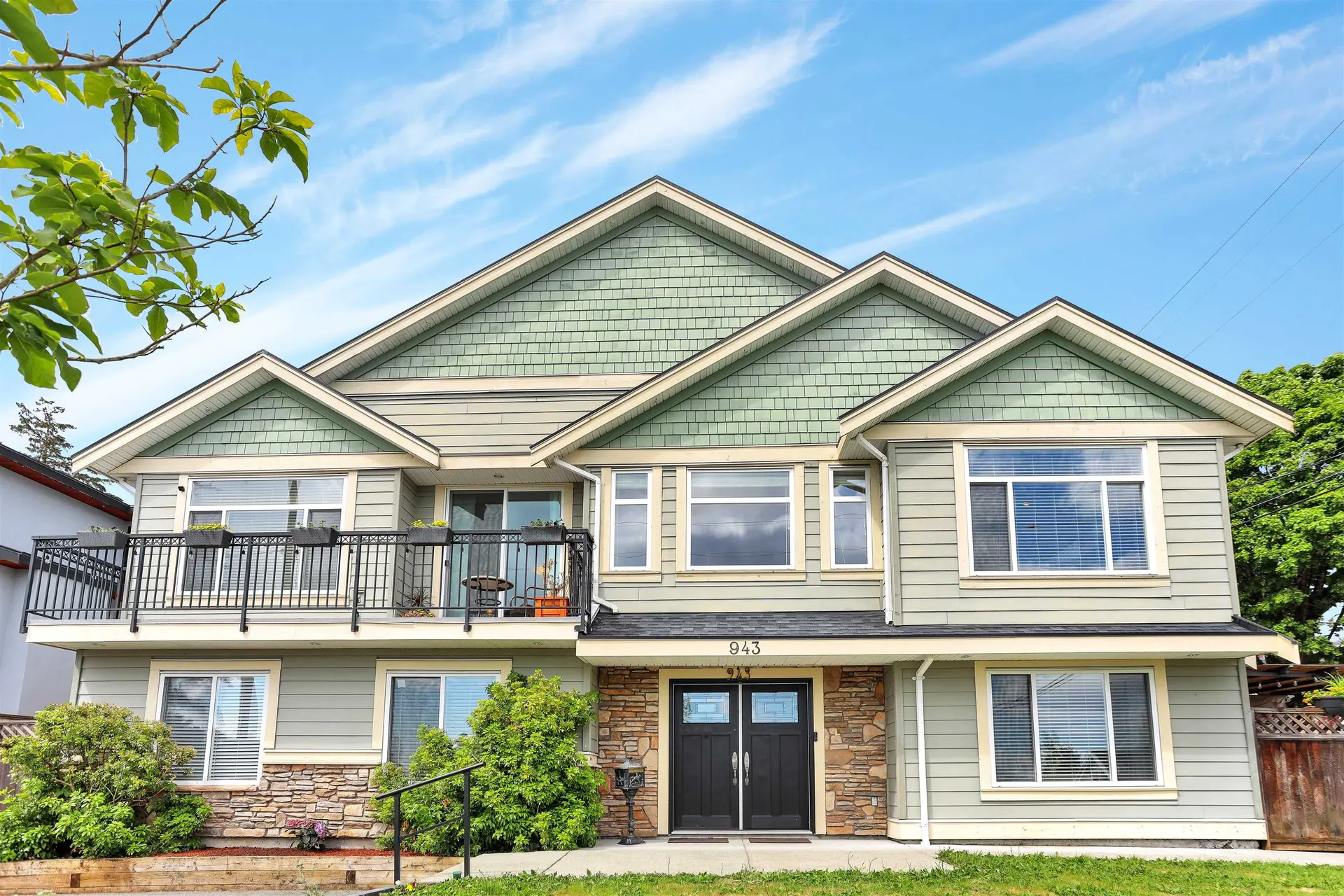 Property at 943 Harris Avenue, Coquitlam, BC