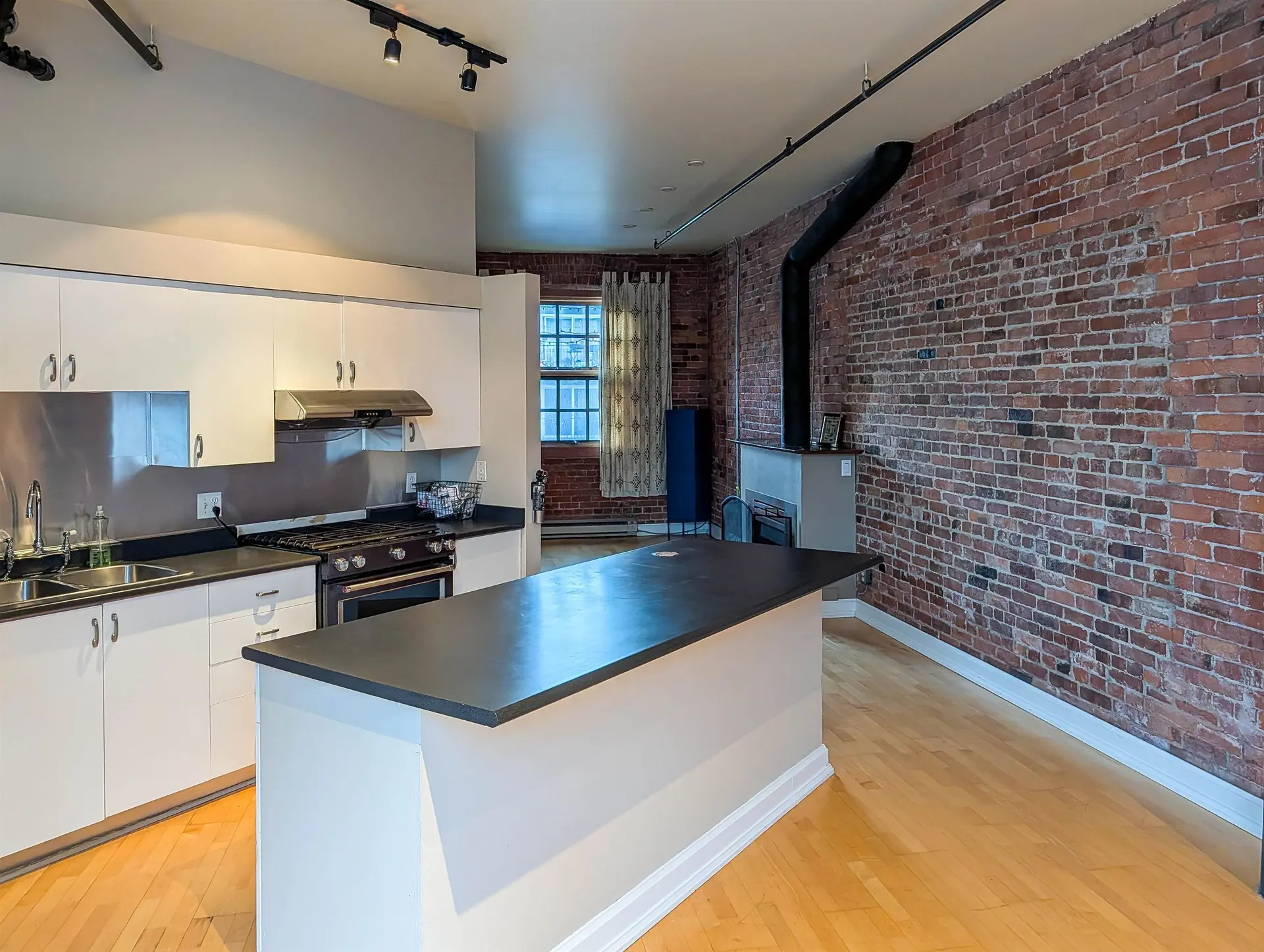 #11 280 E 6th Avenue - Image 8