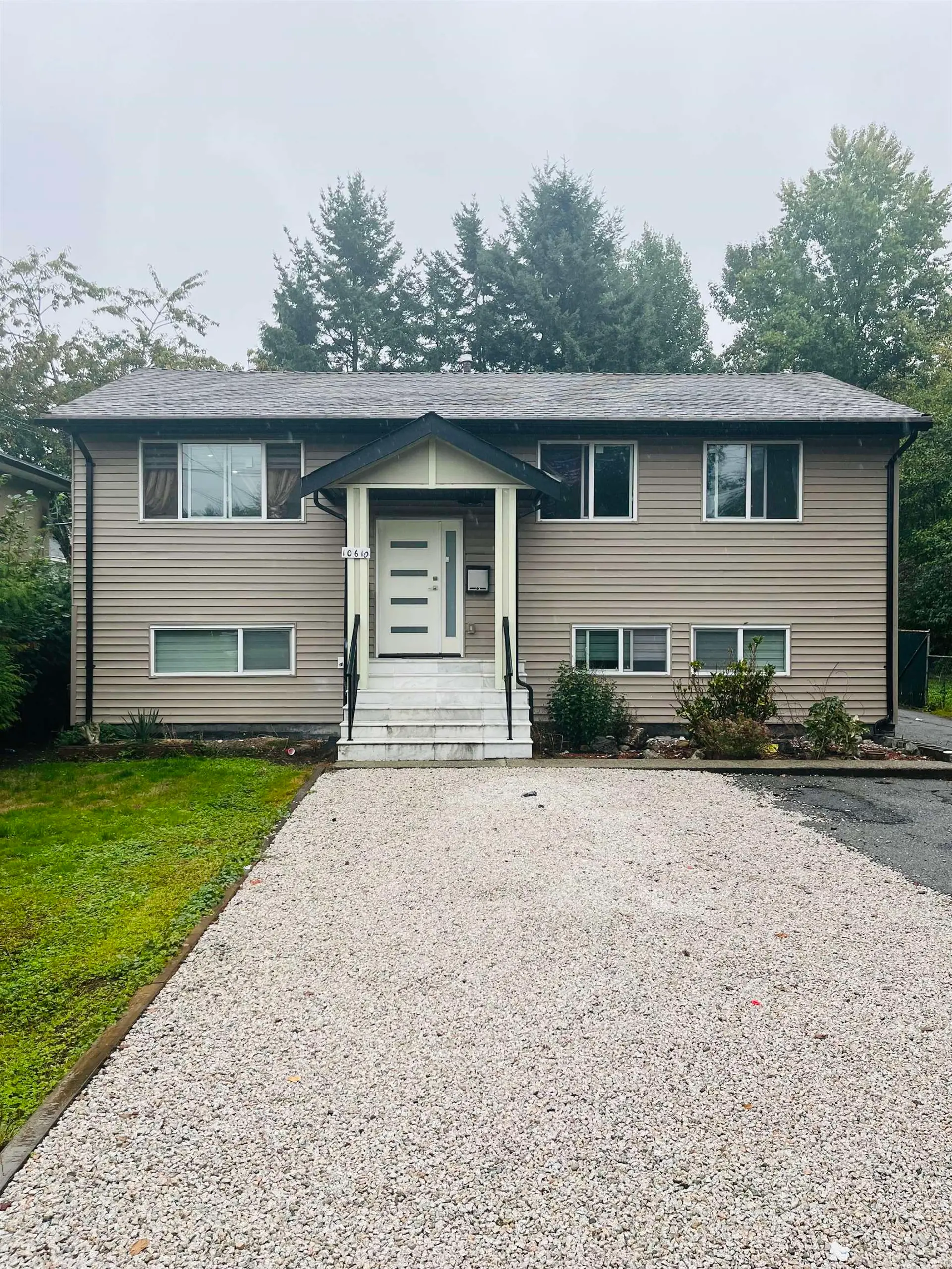 10610 141 Street - Image 12