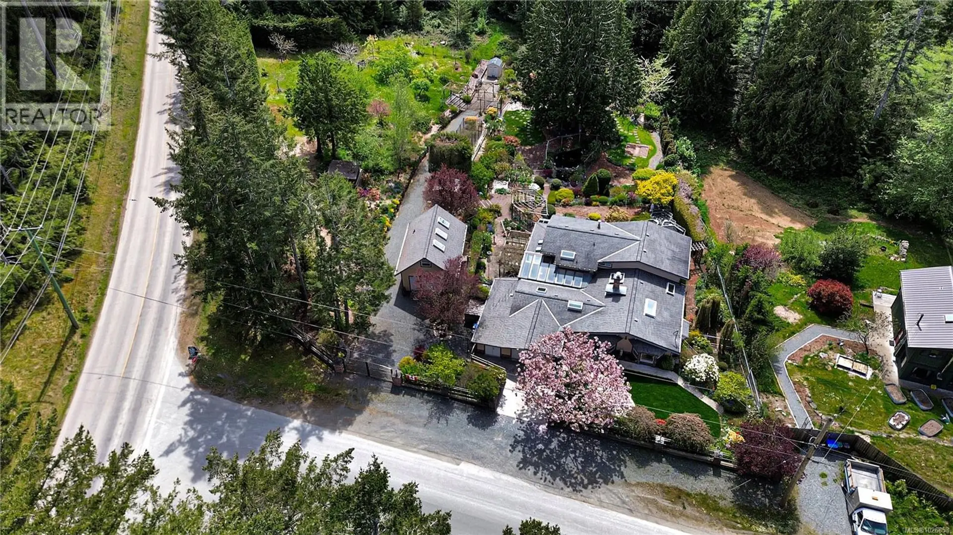 Property at 697 Crestwood Rd, Gabriola Island, BC