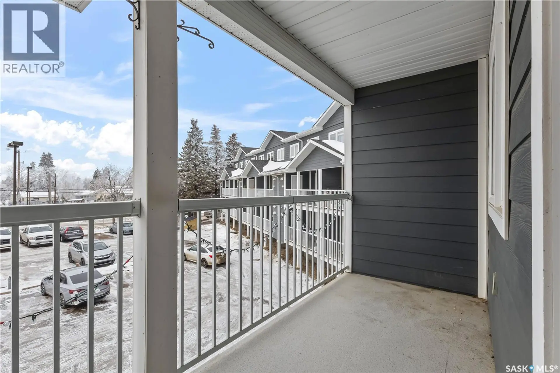 #217 515 28TH STREET E - Image 17