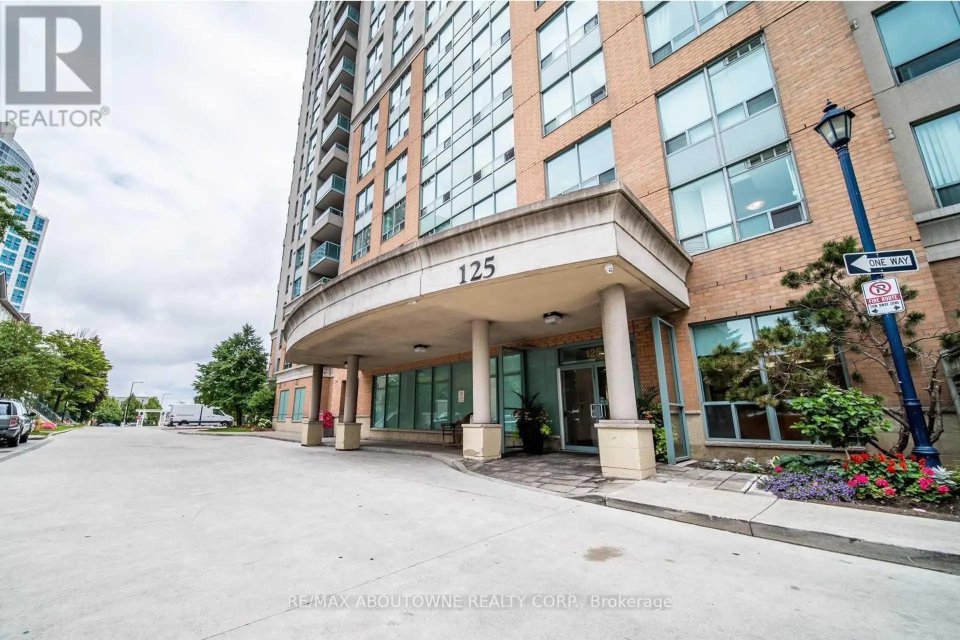 #PH39 125 OMNI DRIVE - Image 1