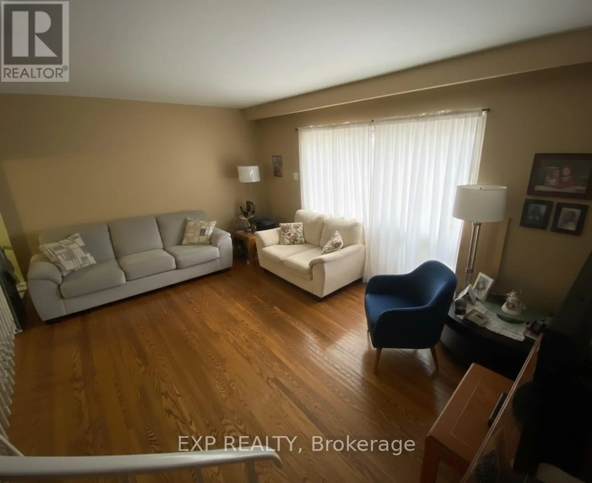 #111 55 GODSTONE ROAD - Image 4