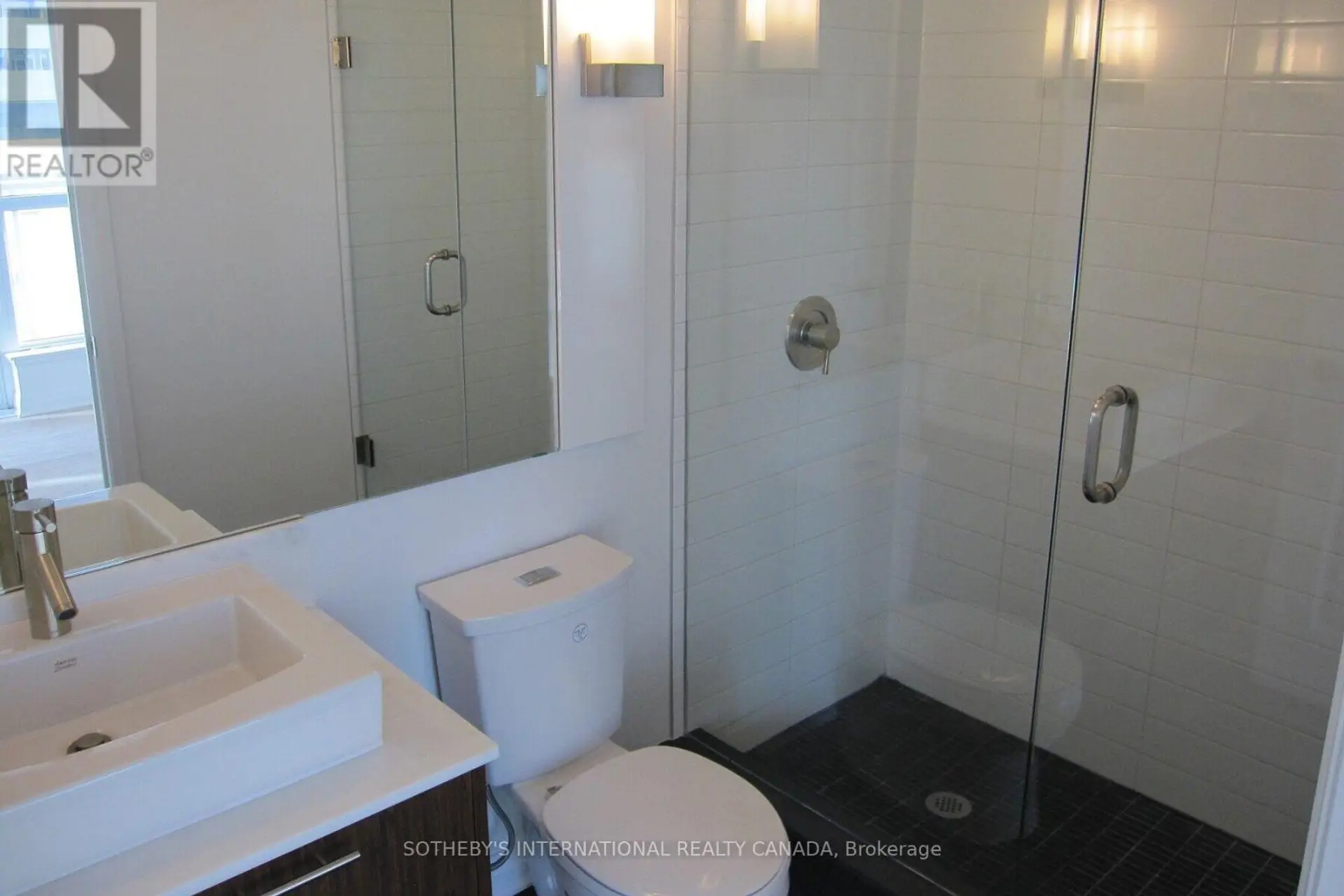 #1102 8 MERCER STREET - Image 10