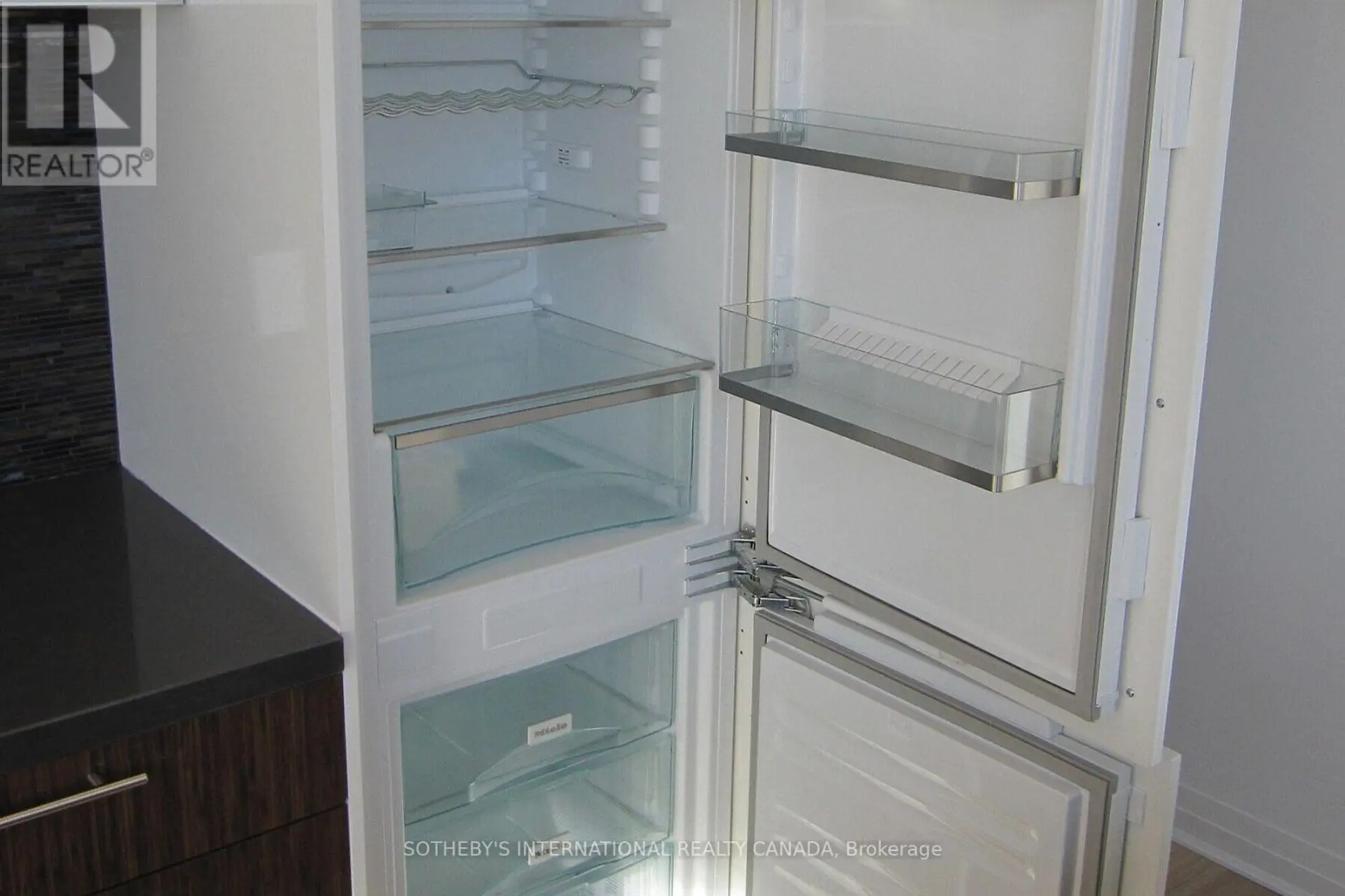 #1102 8 MERCER STREET - Image 5
