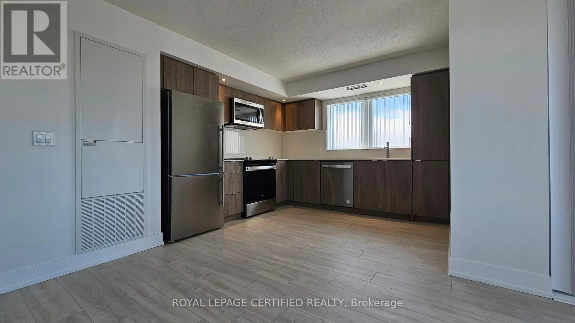 #1204 10 EVA ROAD - Image 8