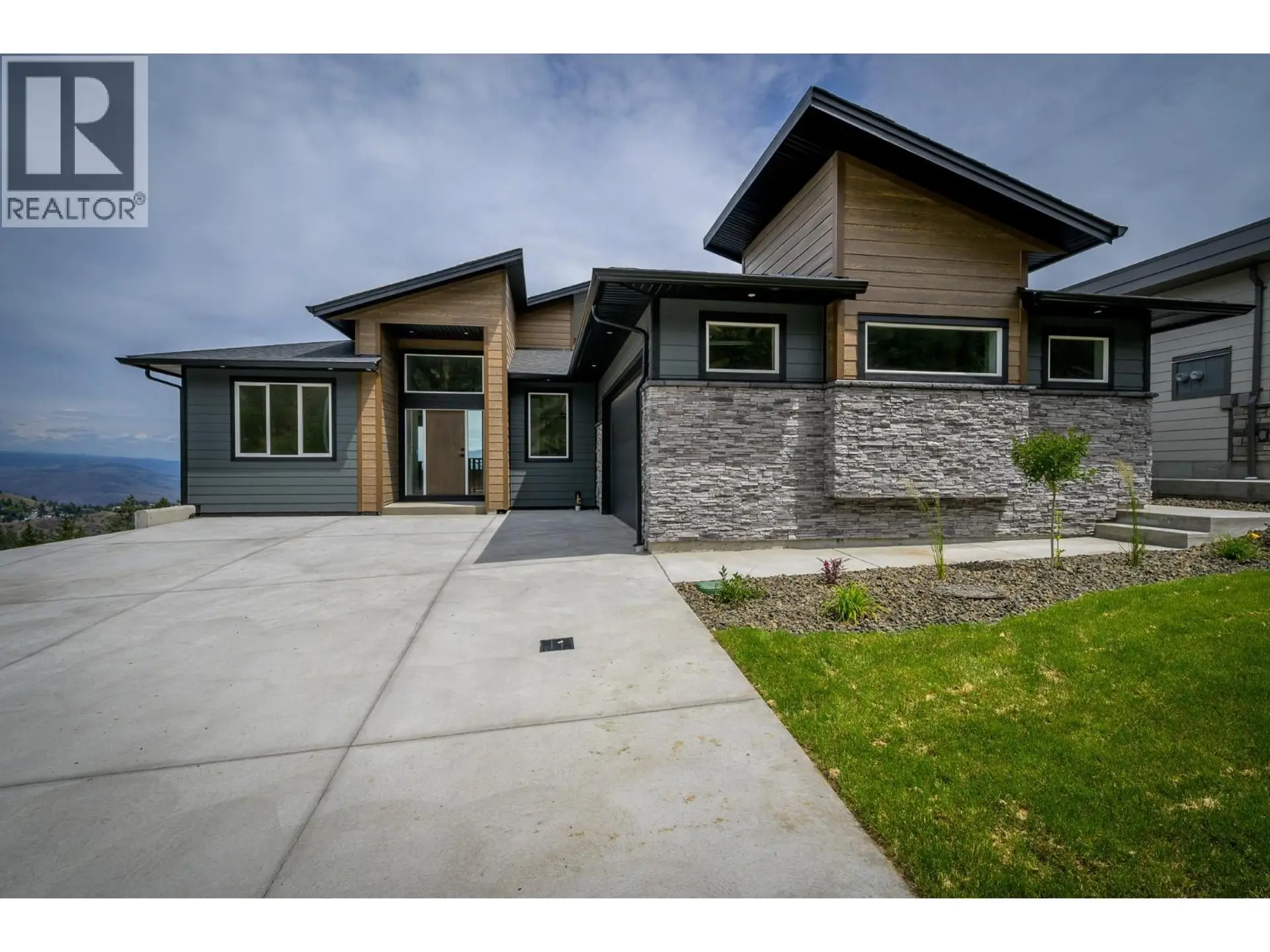 Property at 2138 LINFIELD Drive, Kamloops, BC
