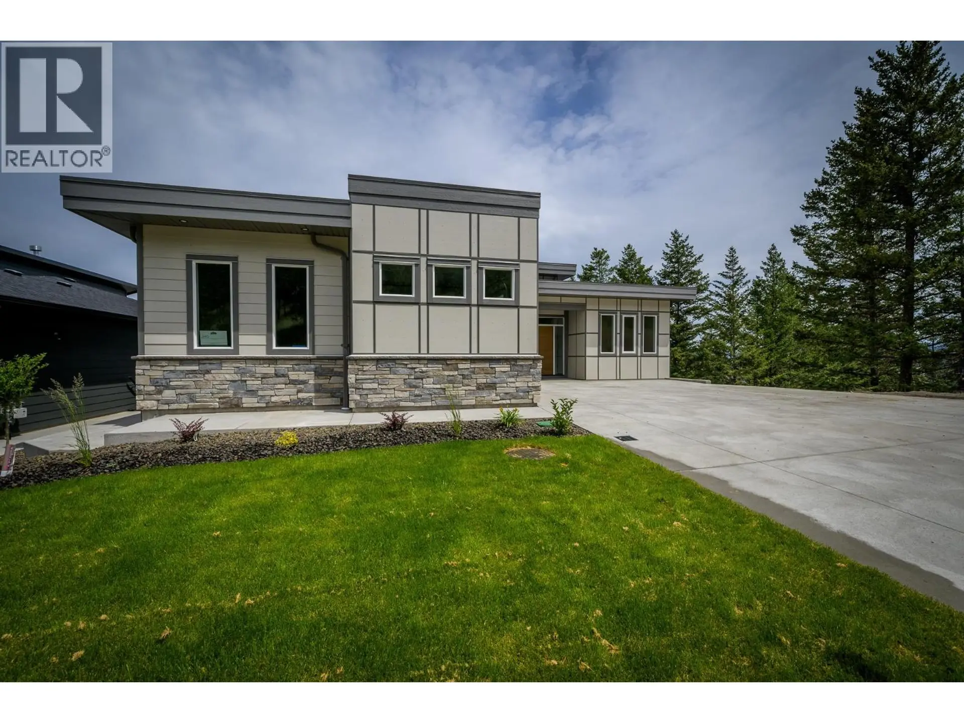 Property at 2140 LINFIELD Drive, Kamloops, BC