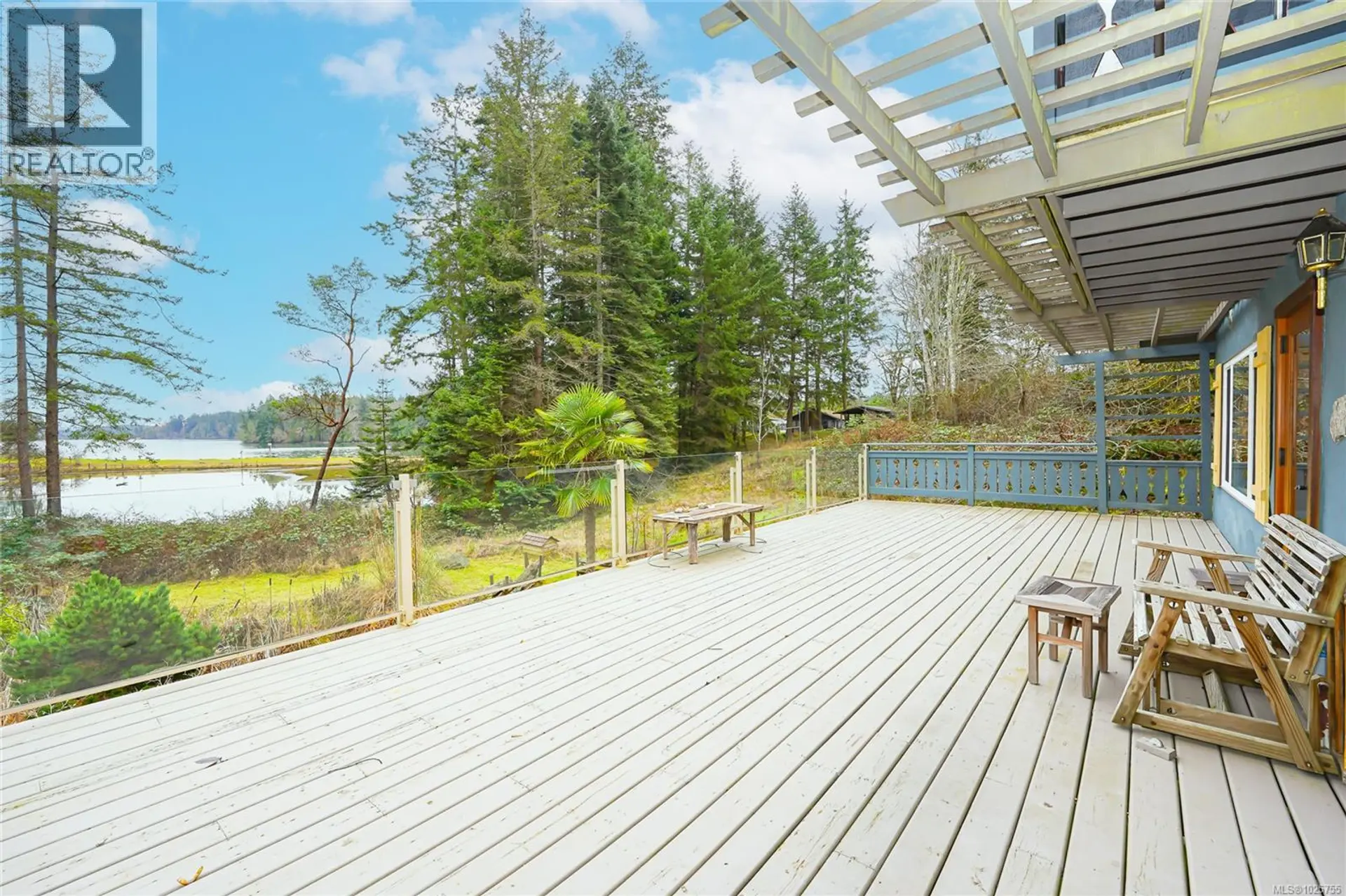Property at 89 Pilkey Point Rd, Thetis Island, BC