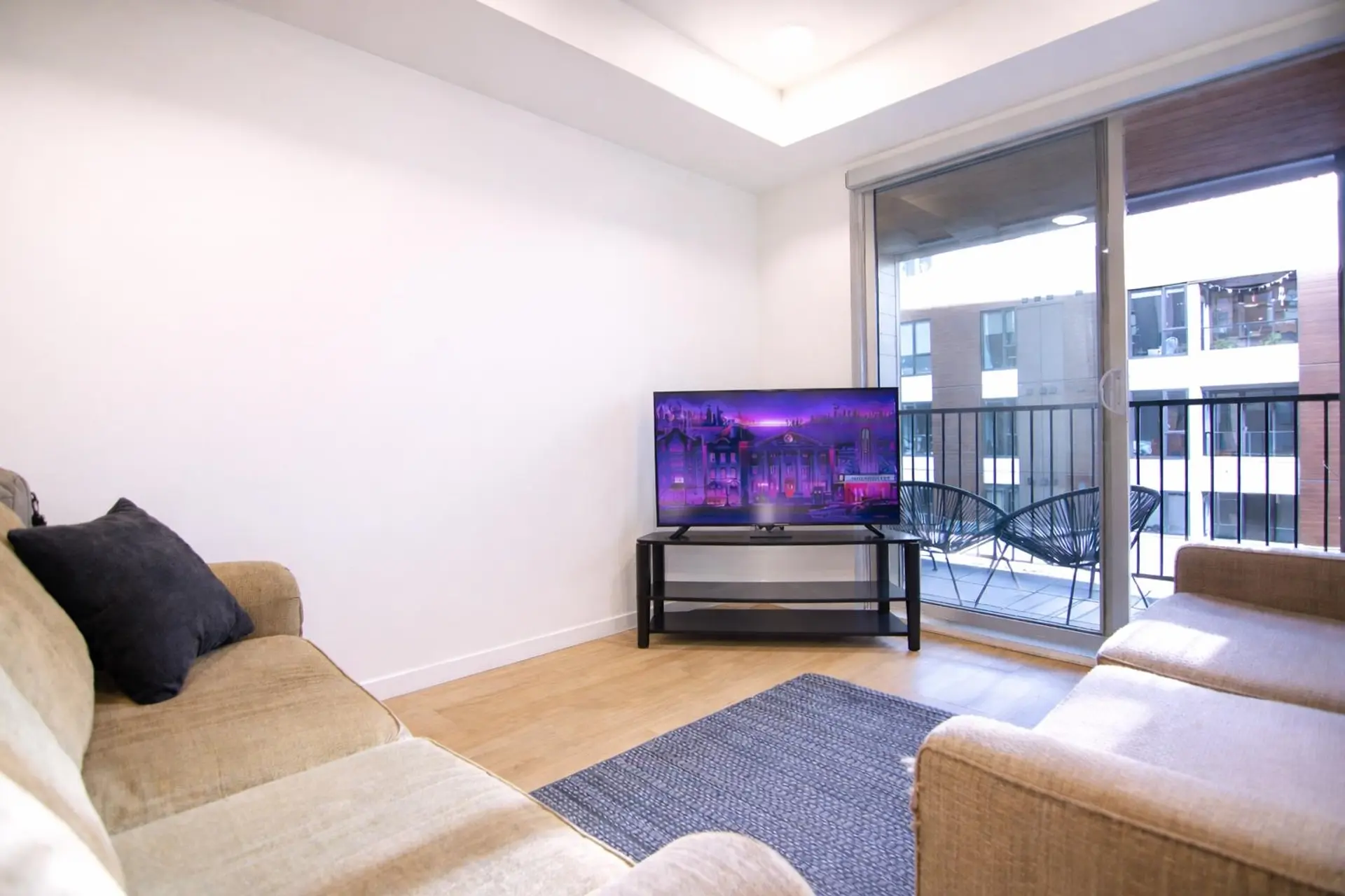#405 37994 Second Avenue - Image 5