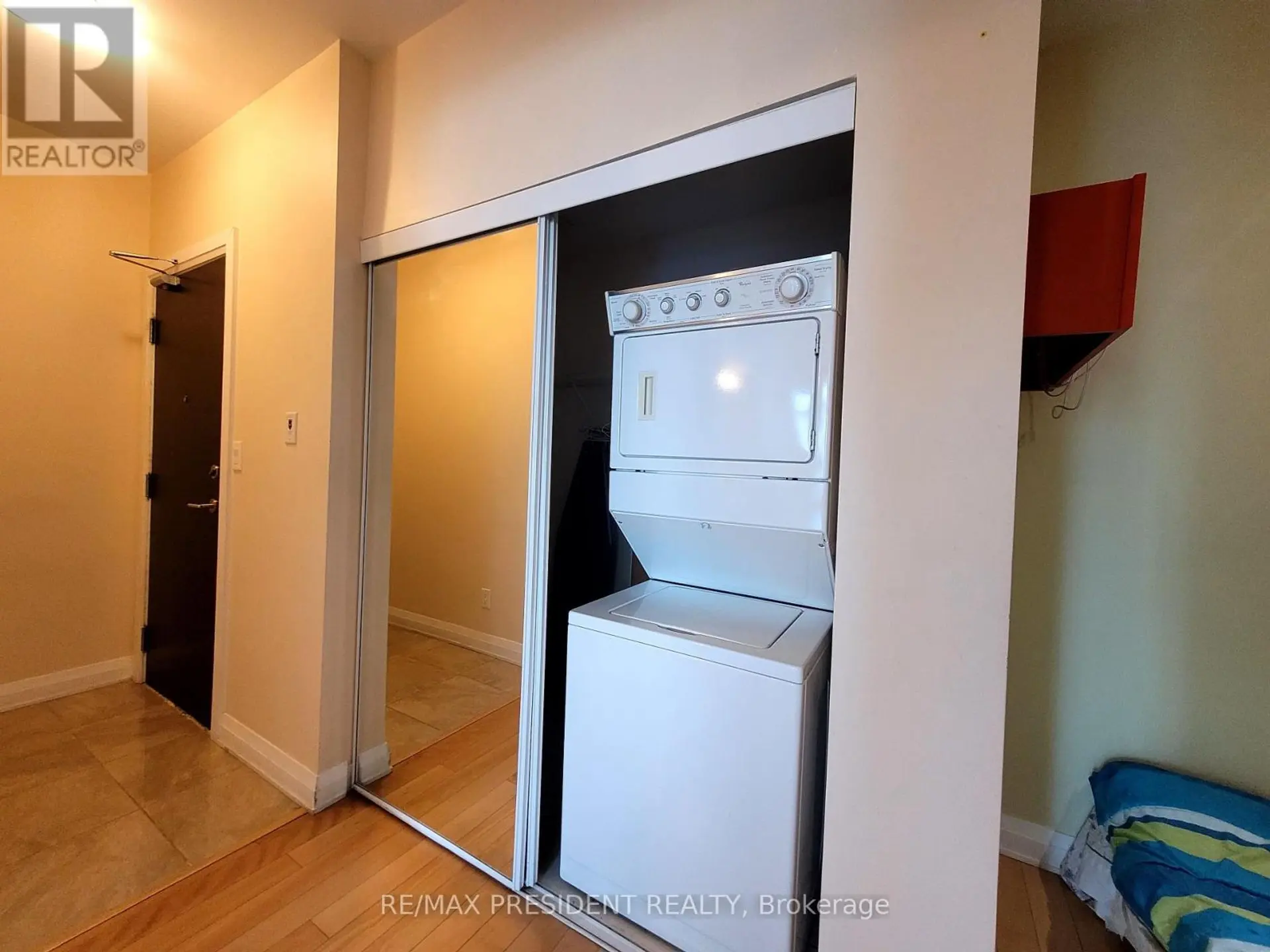 #801 3504 HURONTARIO STREET - Image 4