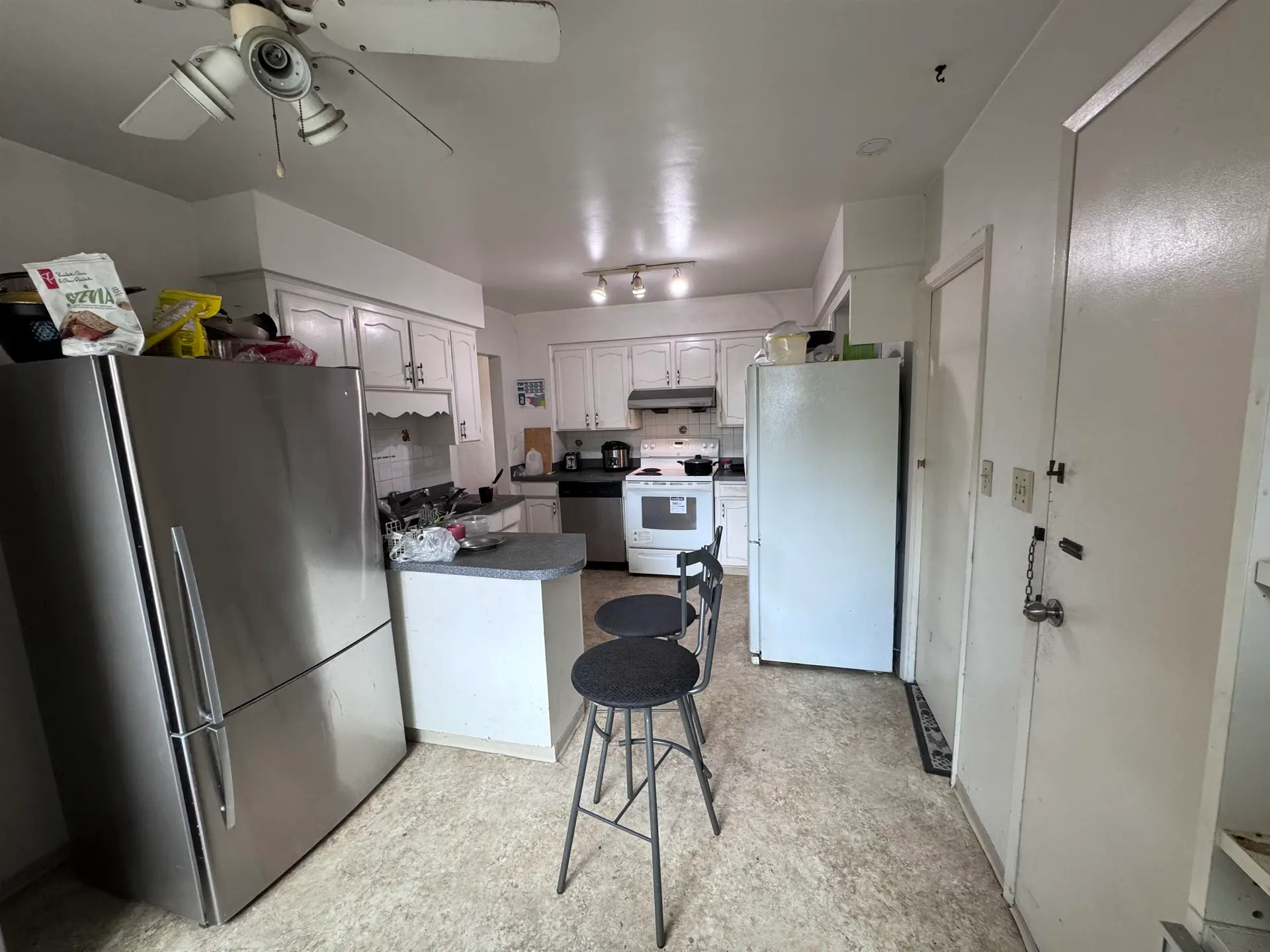 8356 Elliott Street - Image 2