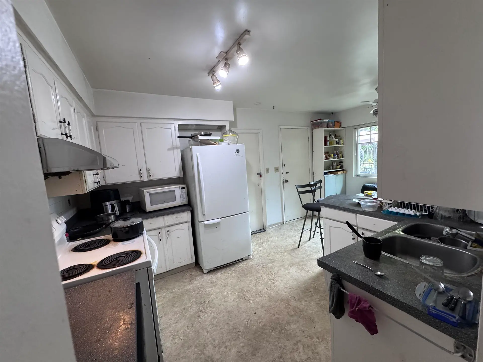 8356 Elliott Street - Image 11