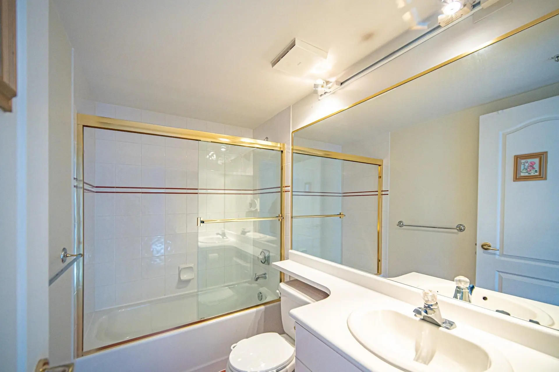#1201 7380 Elmbridge Way - Image 8