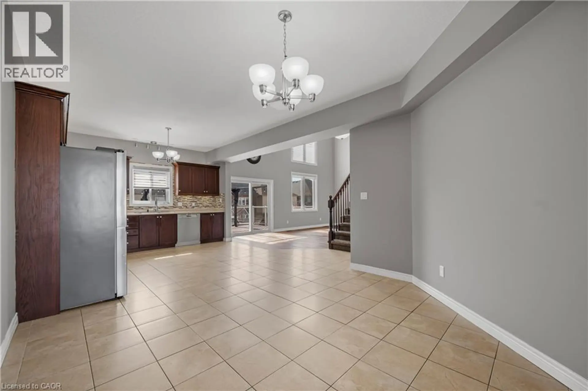 561 THOMAS SLEE DRIVE - Image 10