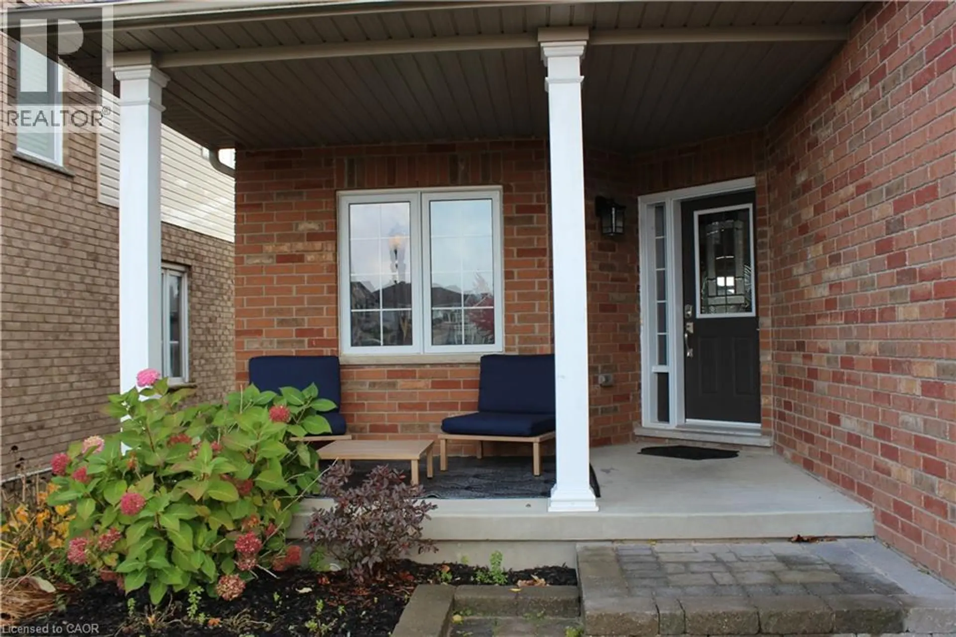 561 THOMAS SLEE DRIVE - Image 2
