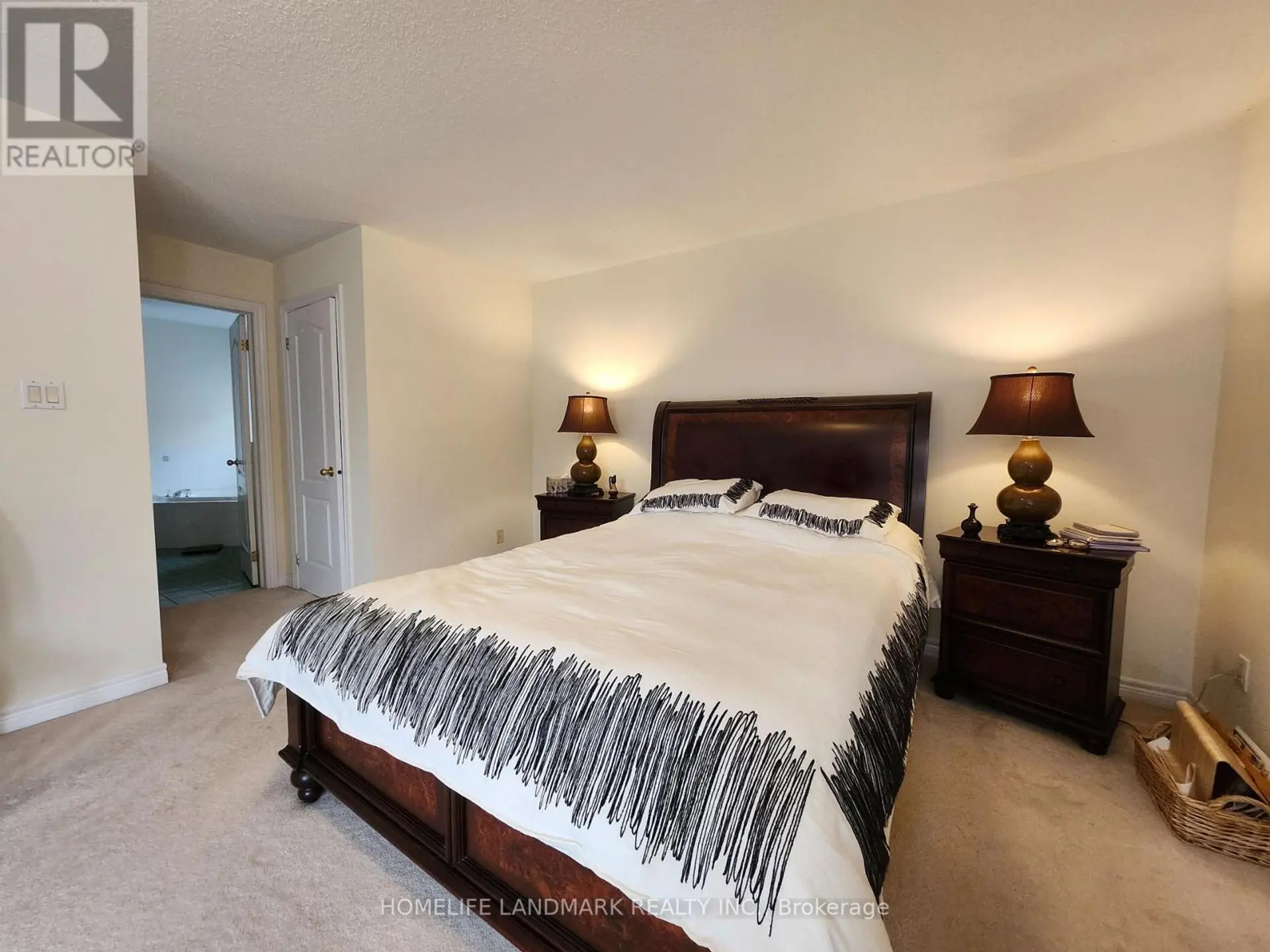 25 LORD  NELSON COURT - Image 10