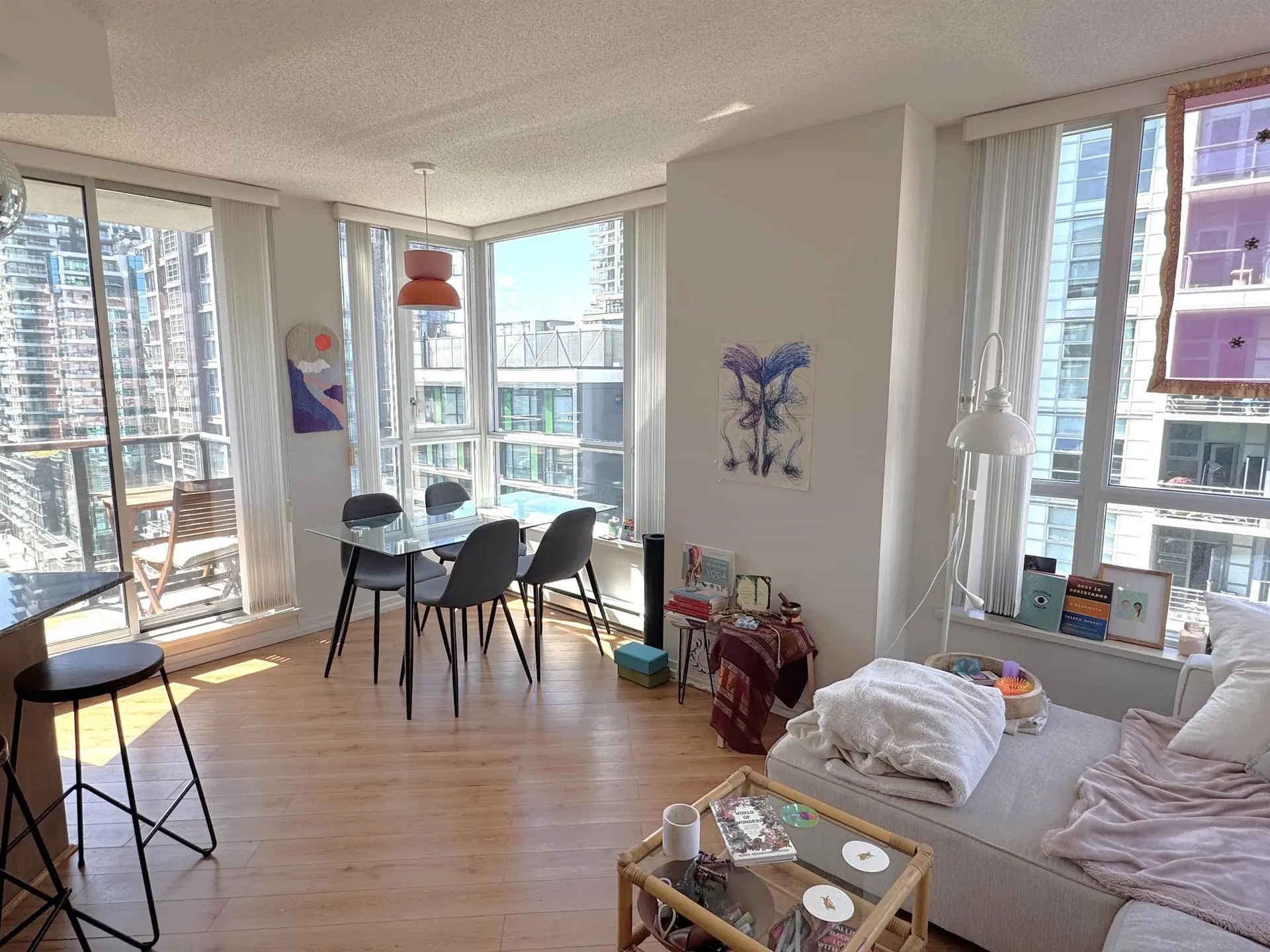 #1504 1212 Howe Street - Image 3