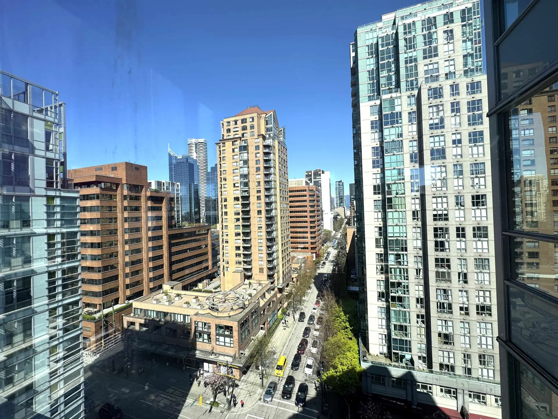#1504 1212 Howe Street - Image 8