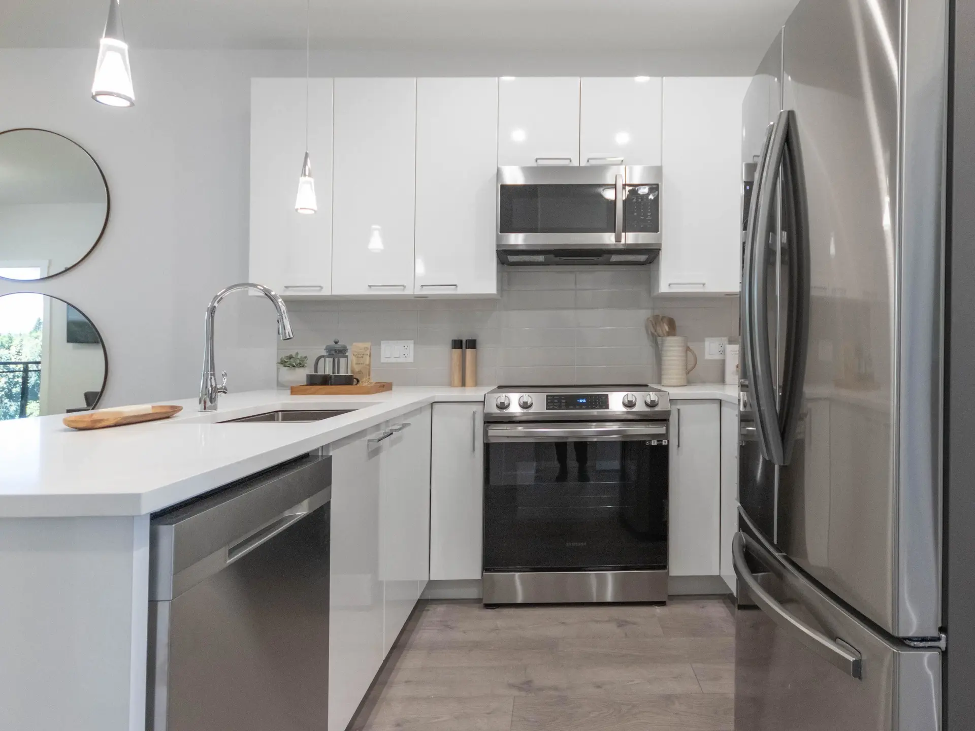 #410 7375 Horne Street - Image 2
