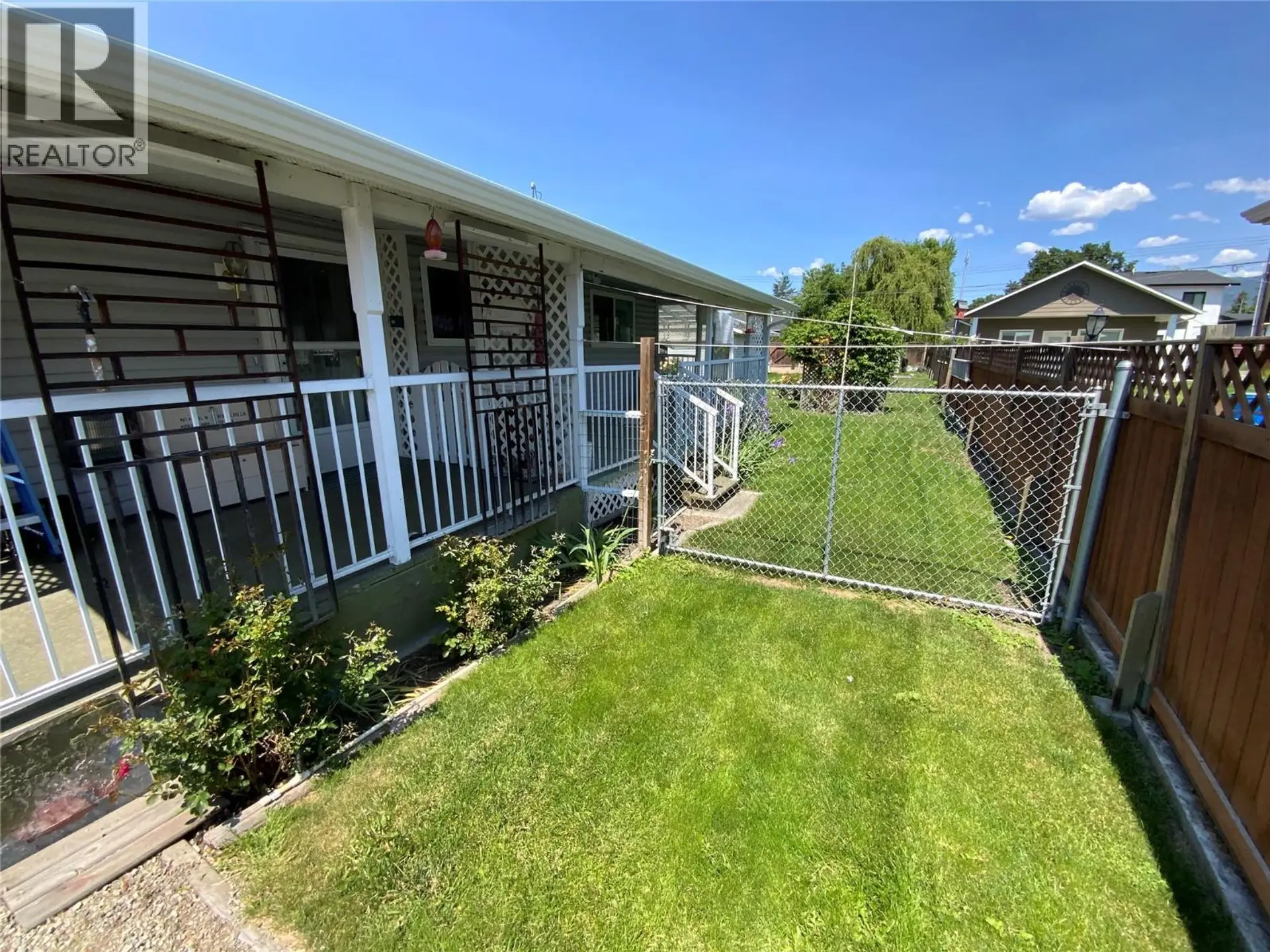 449 Conklin Avenue - Image 2