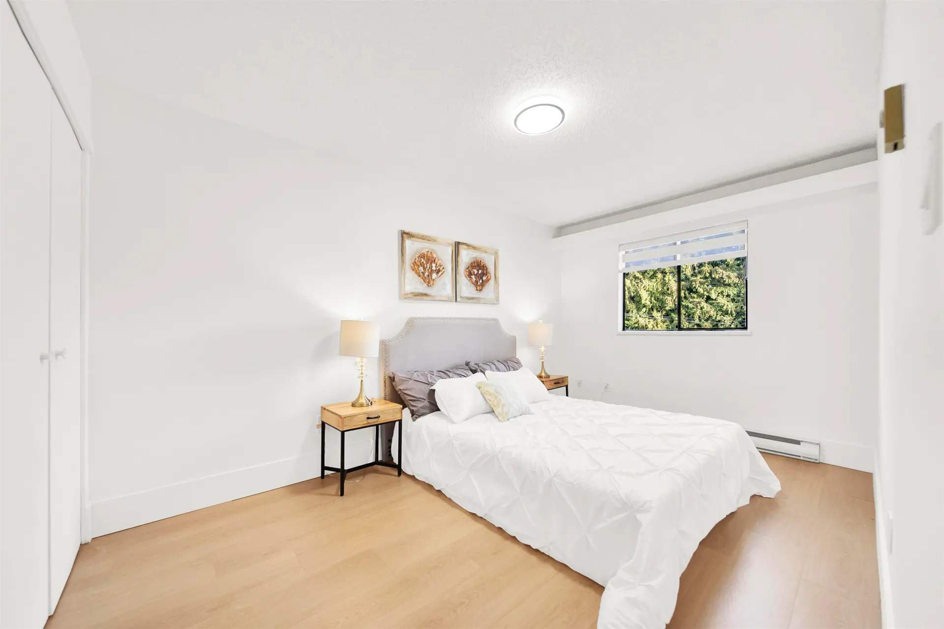 #207 37 Agnes Street - Image 12